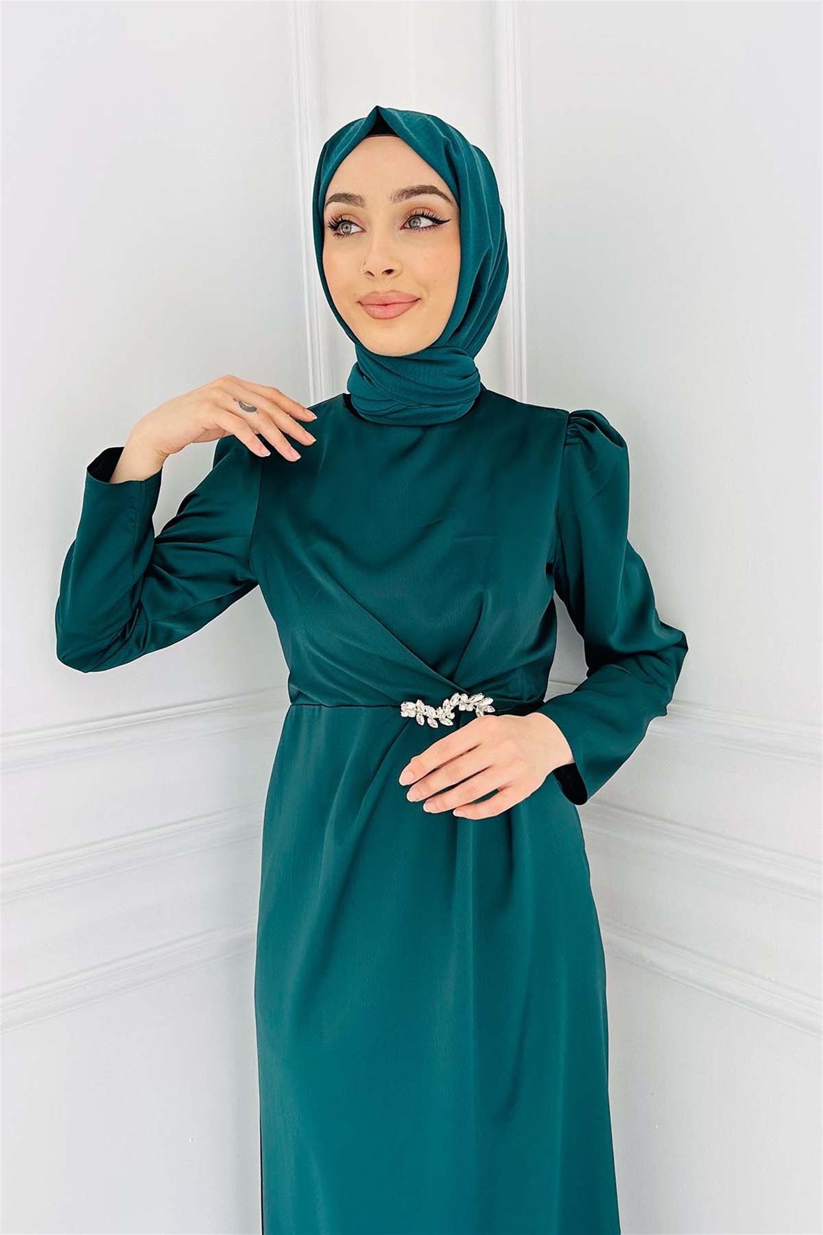 Broşlu Saten Elbise 4767 Yeşil