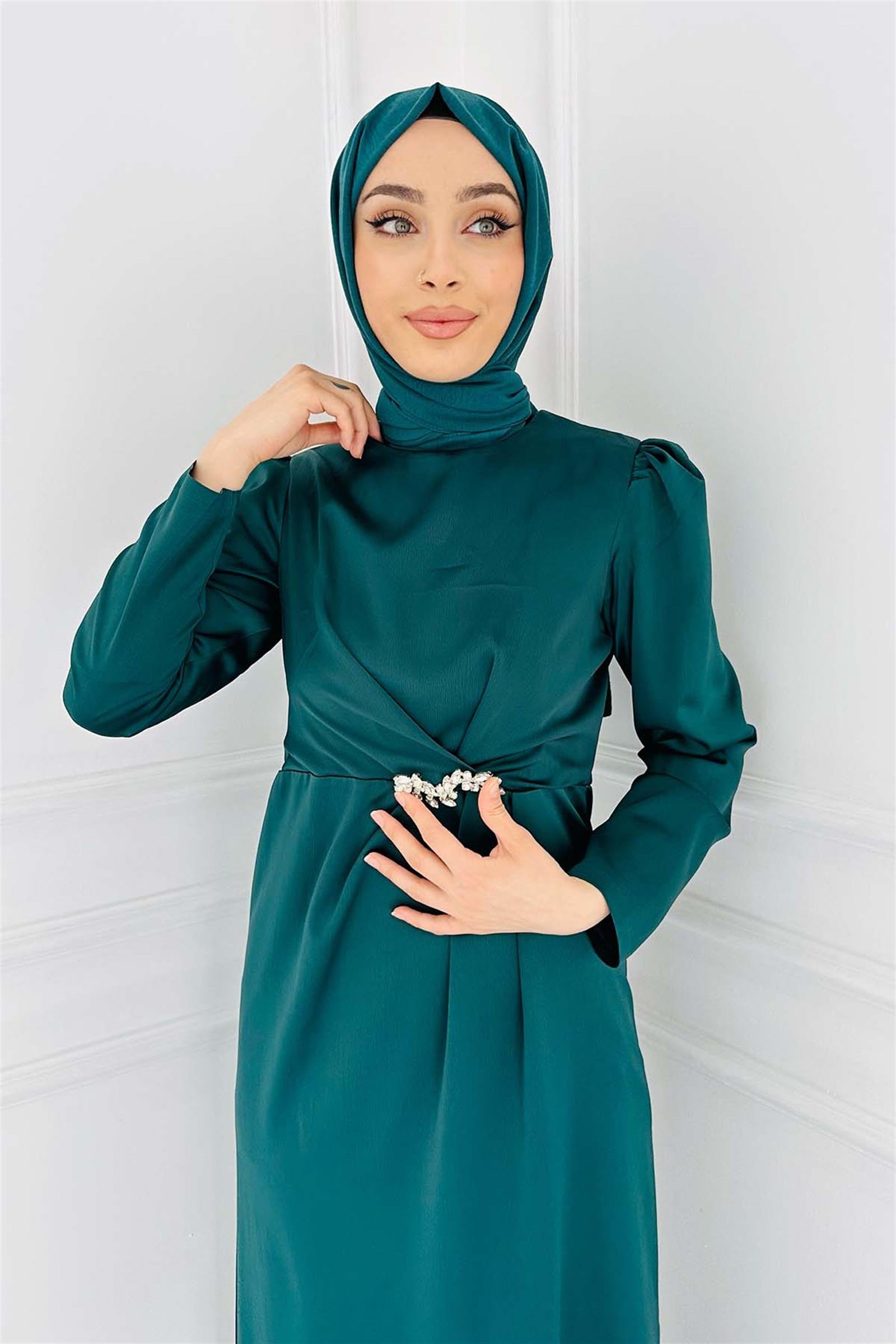 Broşlu Saten Elbise 4767 Yeşil