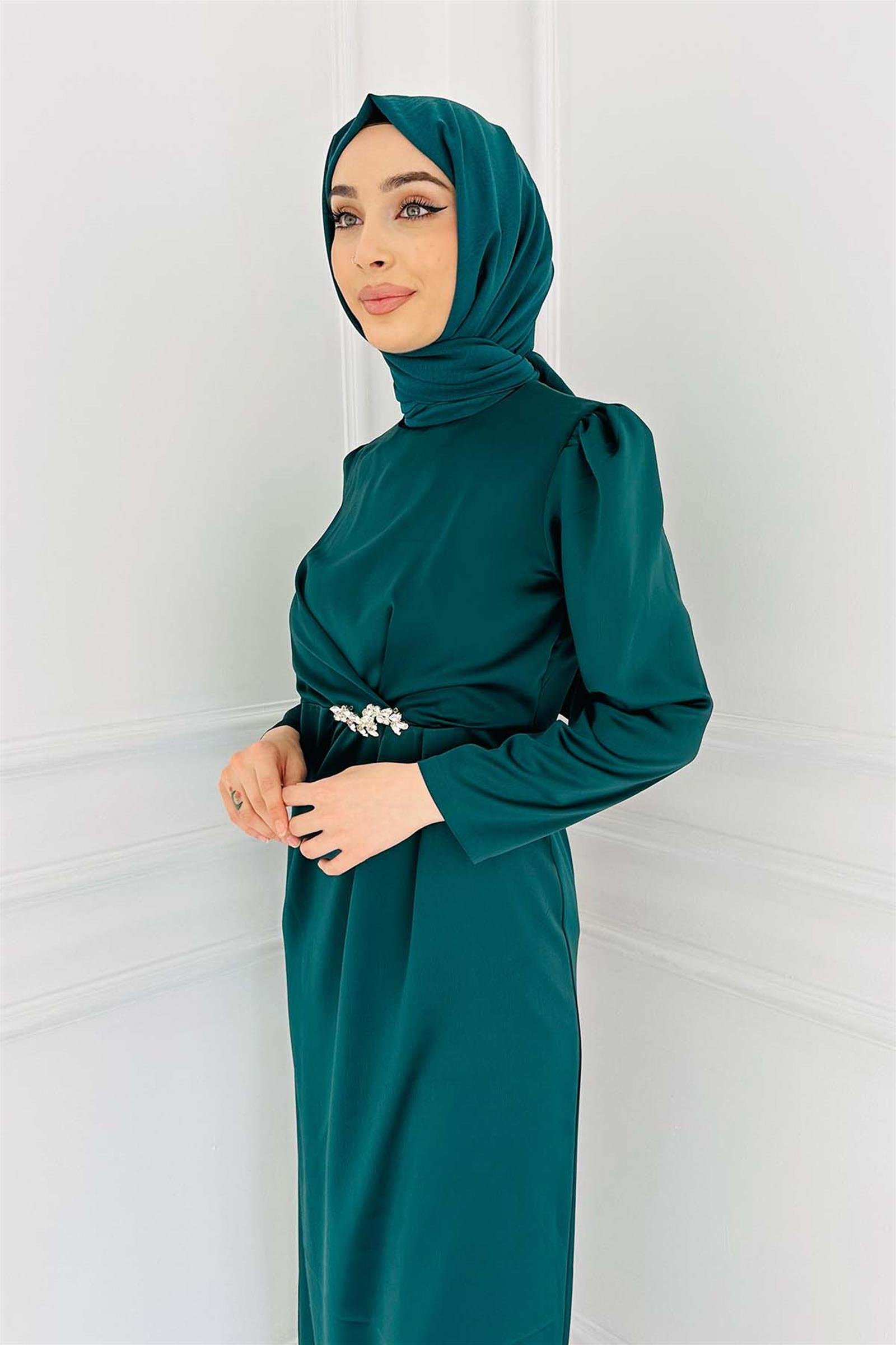 Broşlu Saten Elbise 4767 Yeşil