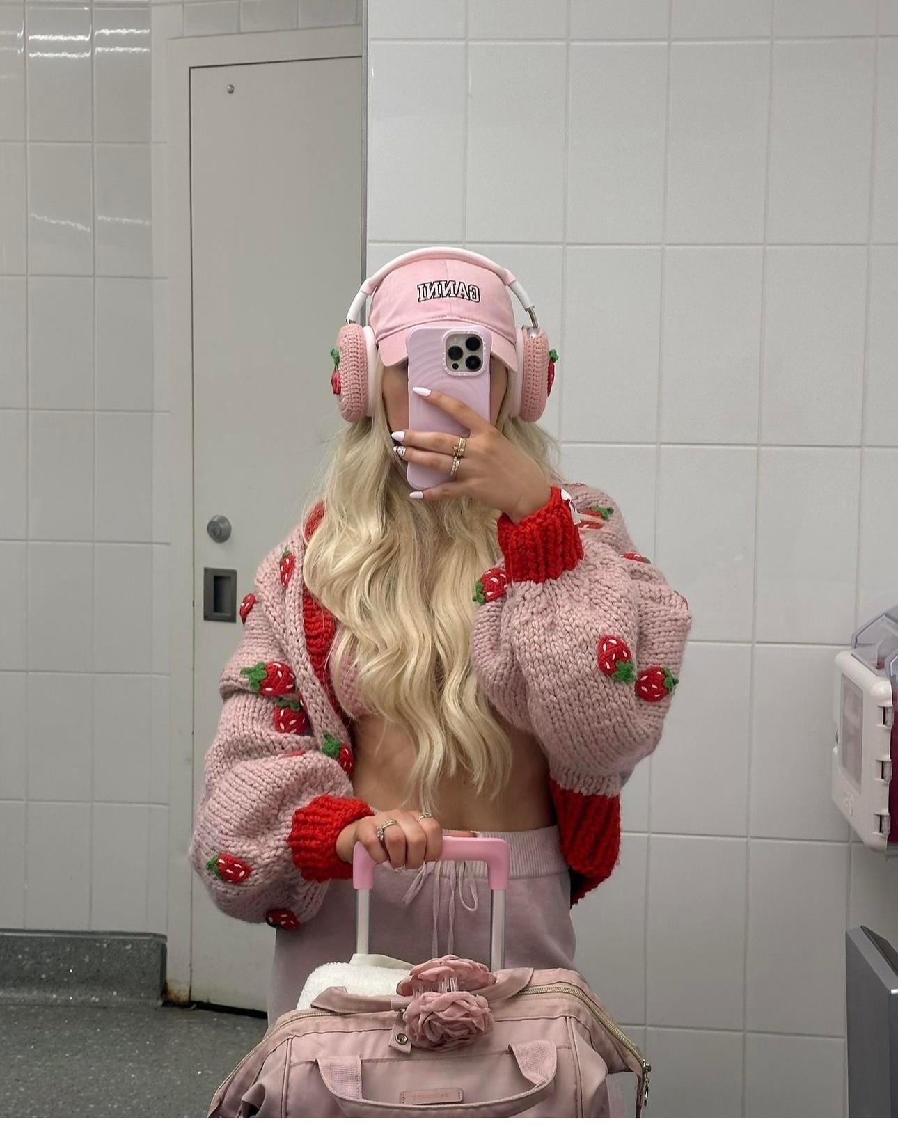 Strawberry cardigan outlet