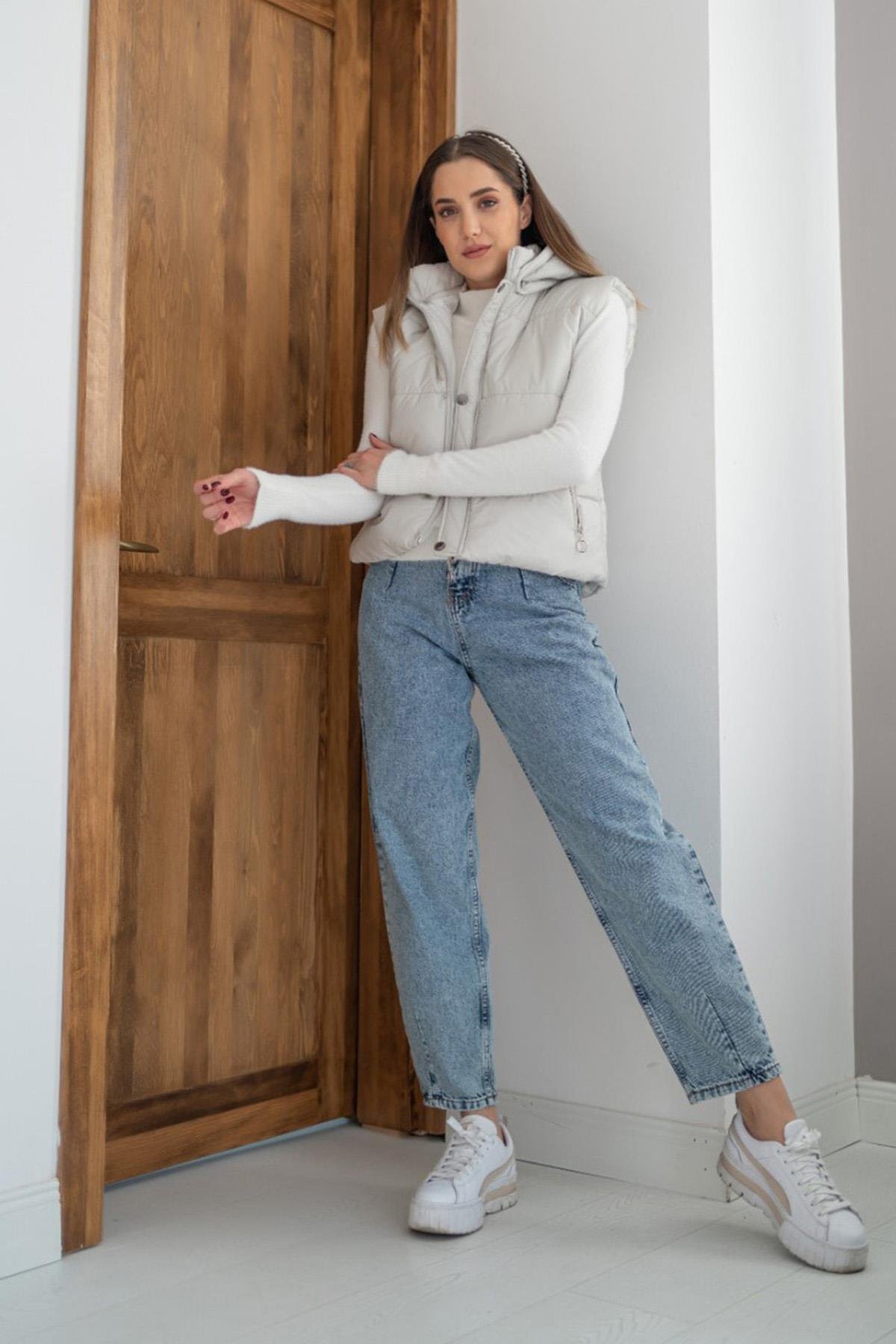 Wholesale Grey Hooded Puffer Vest