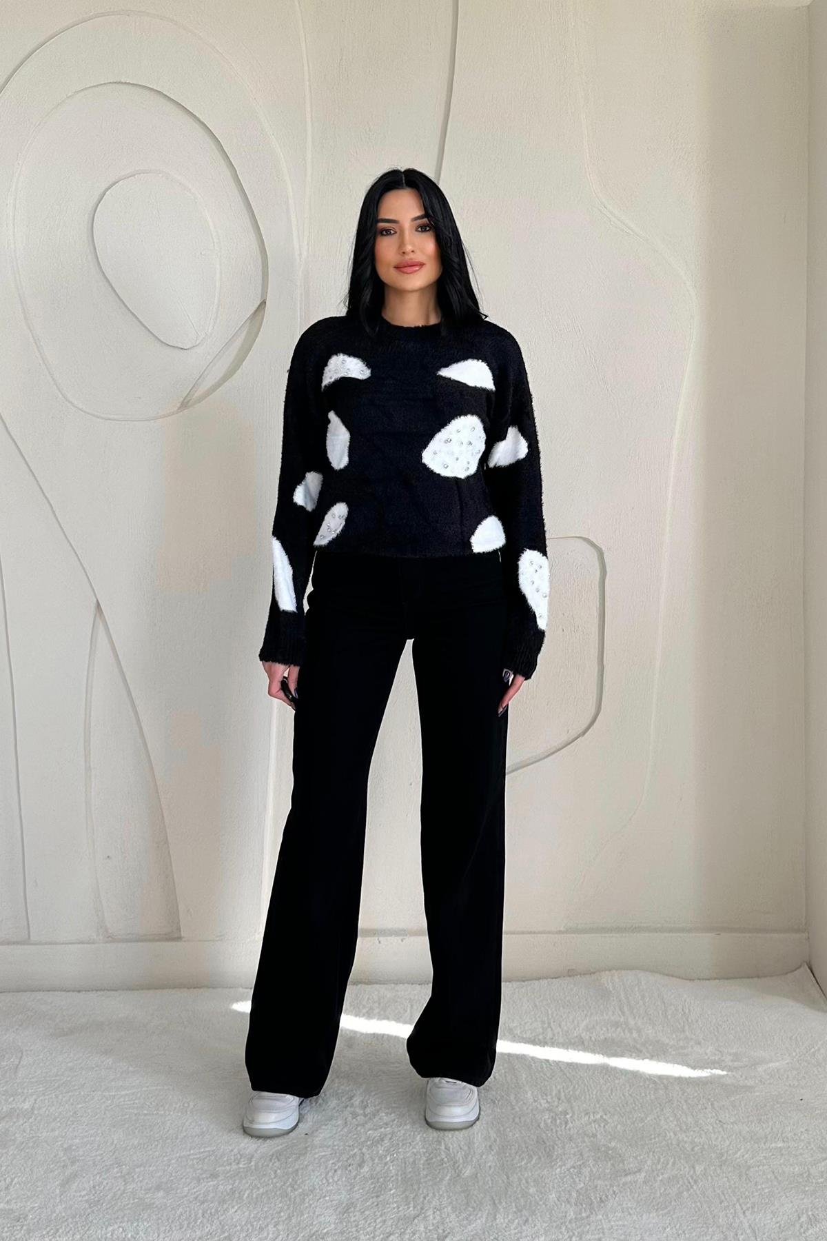 Wholesale Black Stone Knitted Sweater