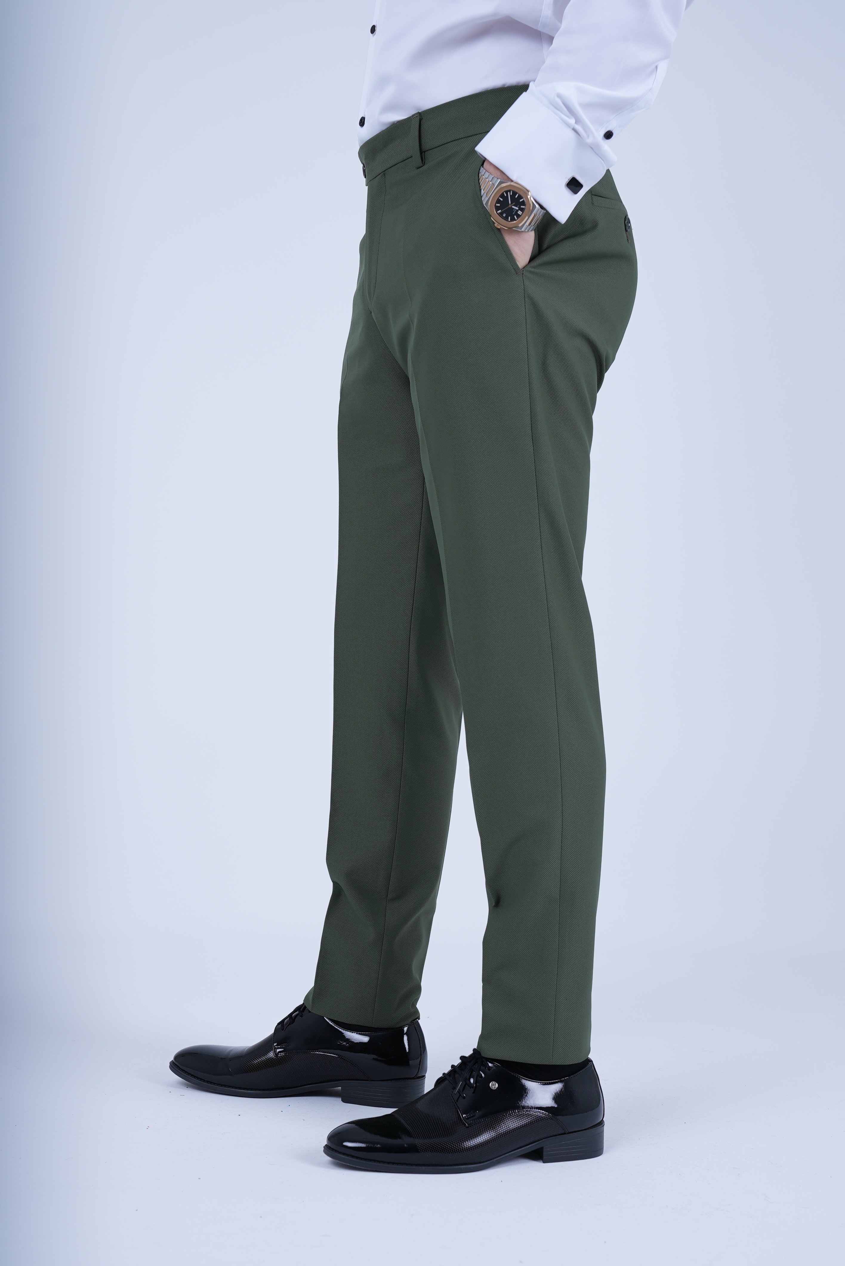 Olive green men's trousers with tie-belt