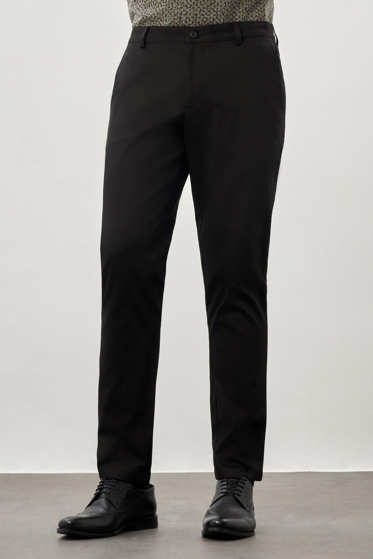Siyah Pamuklu Yandan Cepli Casual Comfort Fit Chino Pantolon