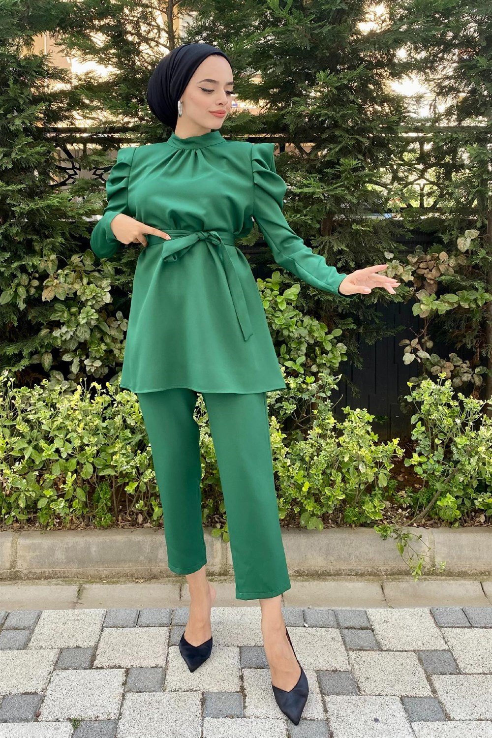 Kolu Büzgülü Pantolonlu Tesettür Takım Yeşil – Şule Giyim | Tesettür Giyim