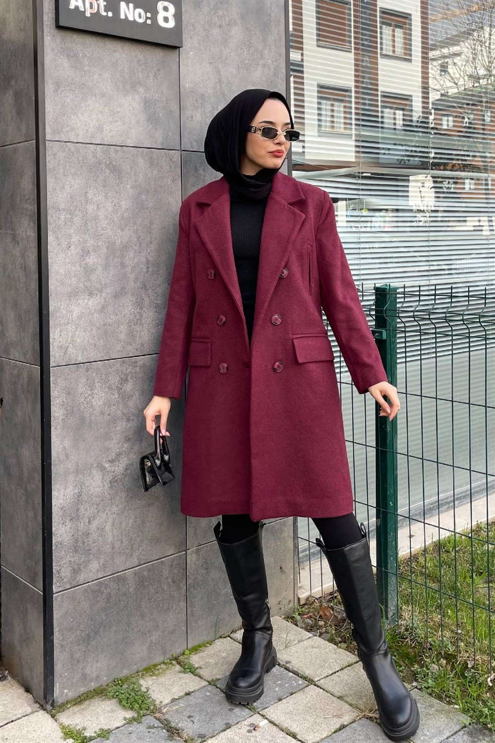 Short Coat With Lined Buttoned Burgundy