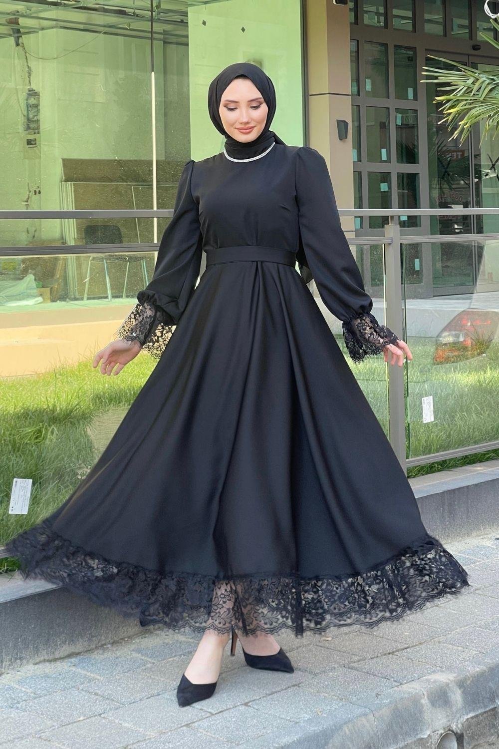 Kol Ucu Ve Etek Ucu Dantelli Saten Abiye Siyah – Şule Giyim | Tesettür Giyim