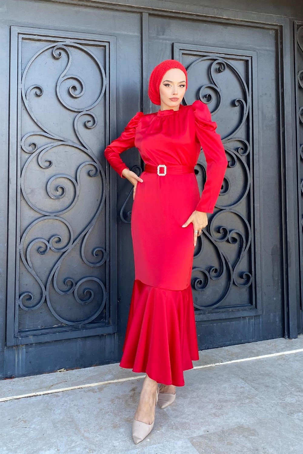 Kolu Büzgülü Kemerli Saten Abiye Kırmızı – Şule Giyim | Tesettür Giyim
