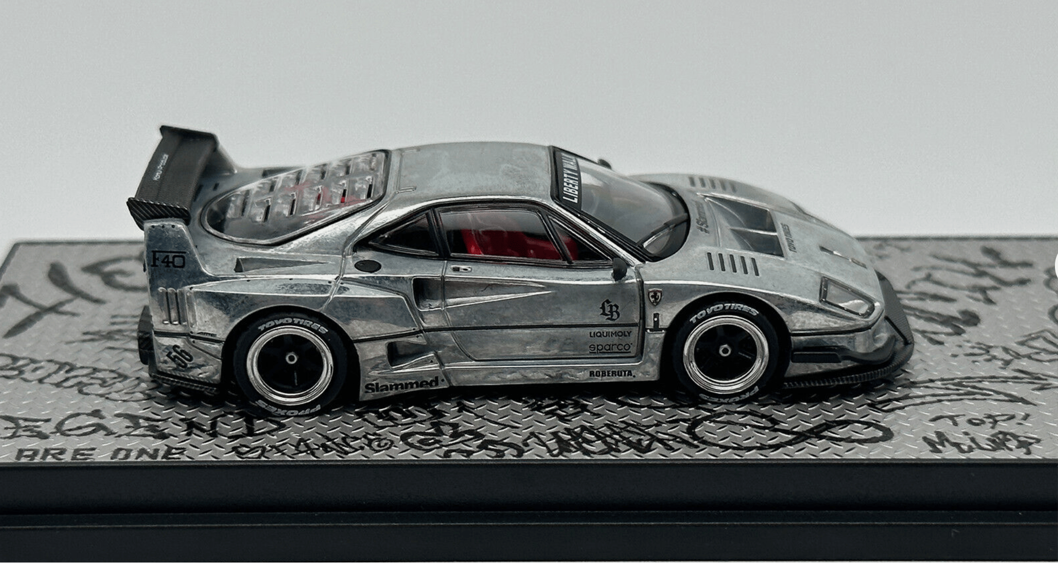 İNNO64 Ferrari F40 LBWK Hong Kong Toycar Salon 2023 İNNO64 Ferrari F40 LBWK Hong Kong Toycar Salon 2023