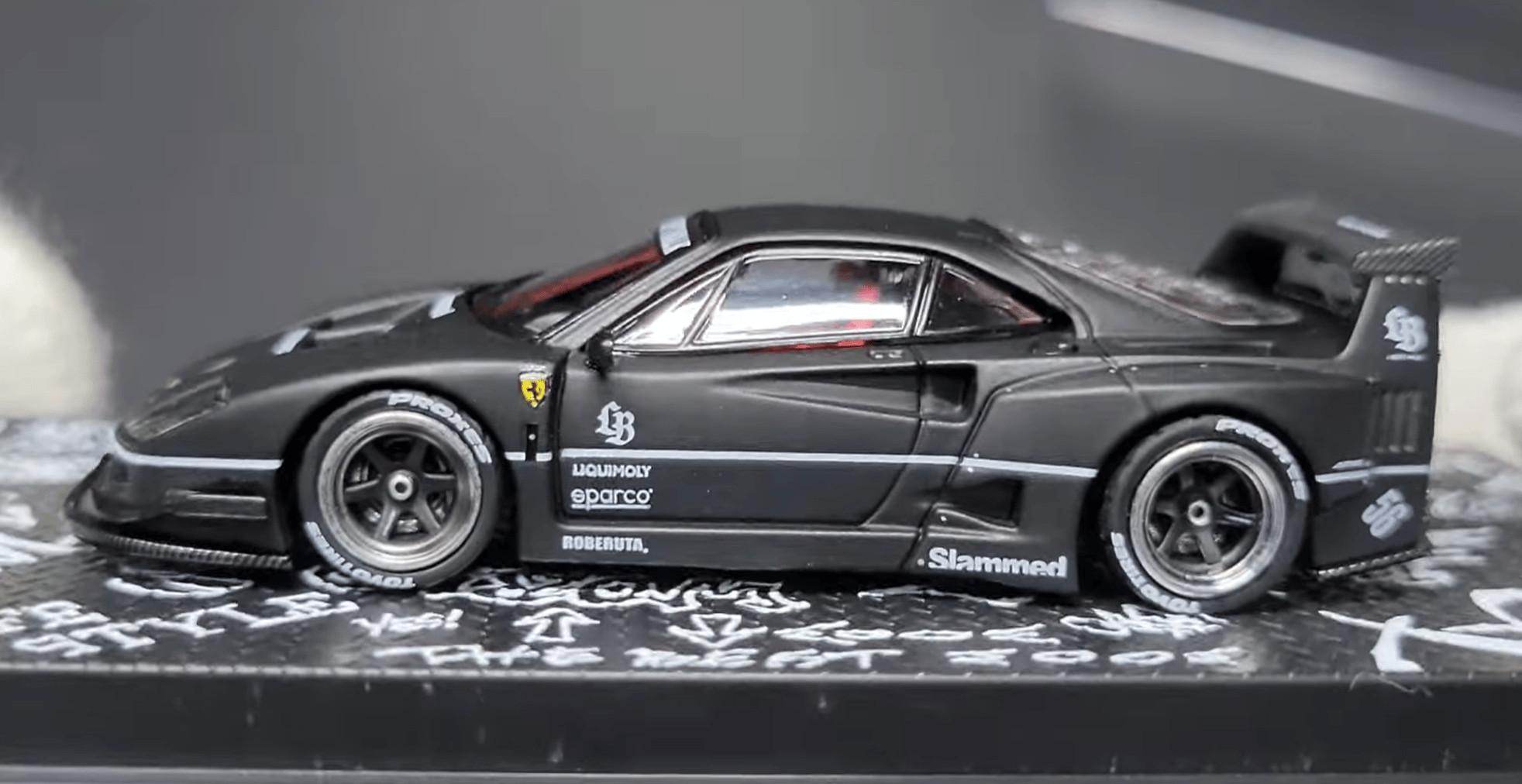 İNNO64 Ferrari F40 LBWK Hong Kong Toycar Salon 2023