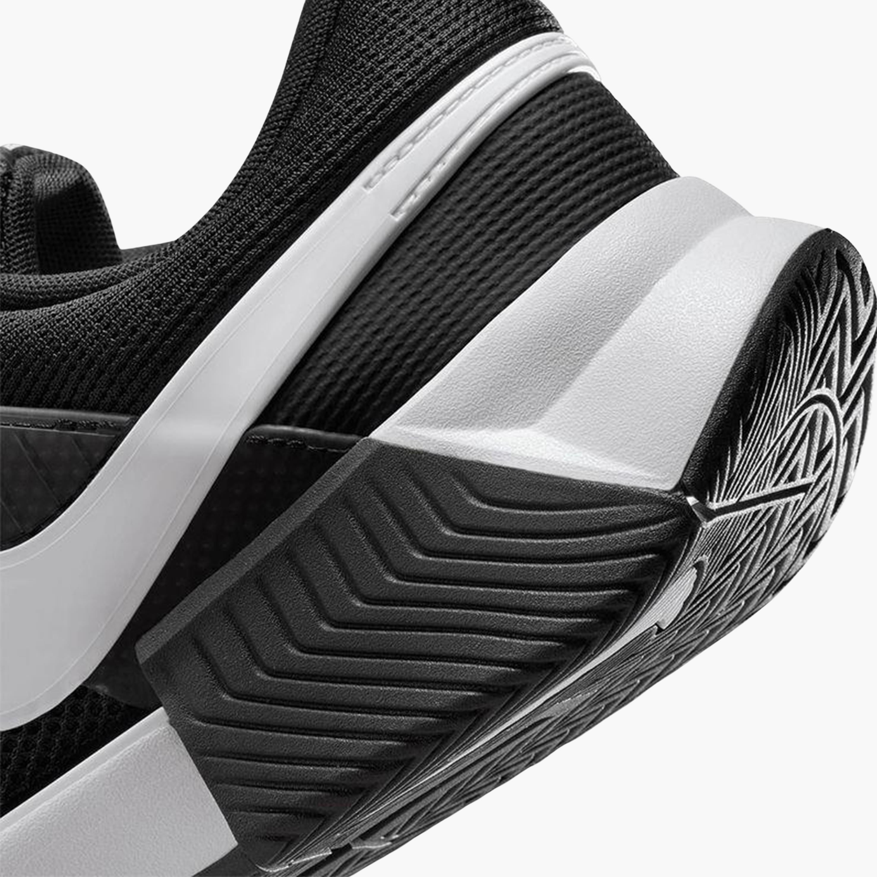 Nike Zoom GP Challenge 1 Toprak Kort Tenis Ayakkabısı - FJ1813-001