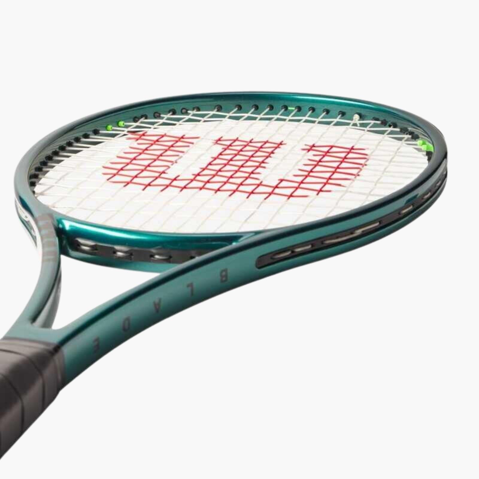 Wilson Blade Pro 98 v9 16x19 305 Gr Tenis Raketi - WR150511