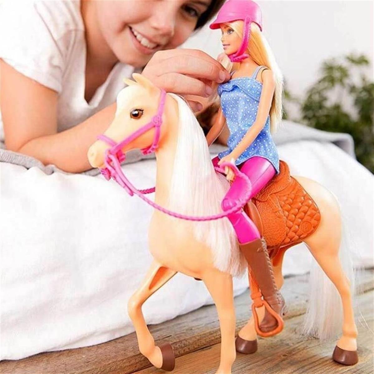 Barbie ve Güzel Atı Oyun Seti /Barbienin Hayvanları - Oscar Eğitim Araçları