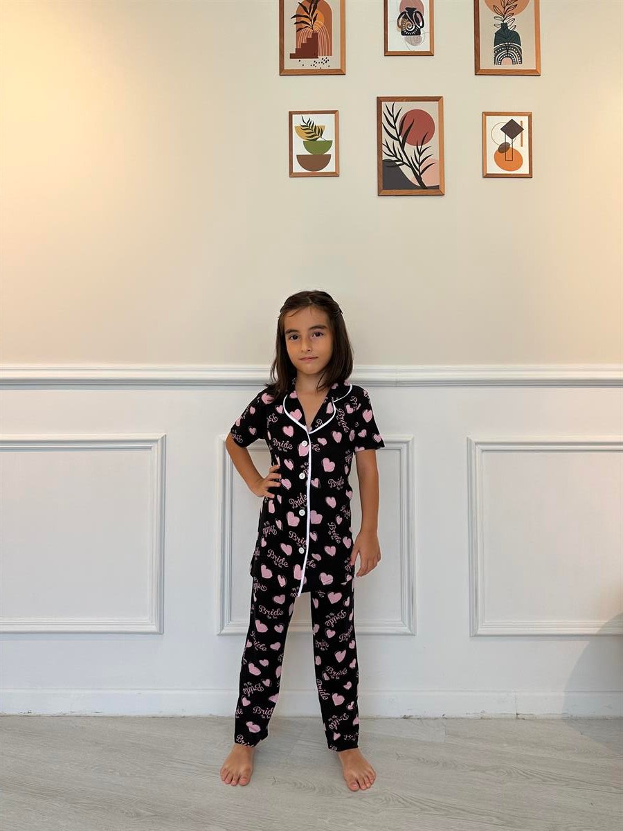 Siyah Kalp Desenli Önü Düğmeli Kız Çocuk Pijama Takımı SİYAH