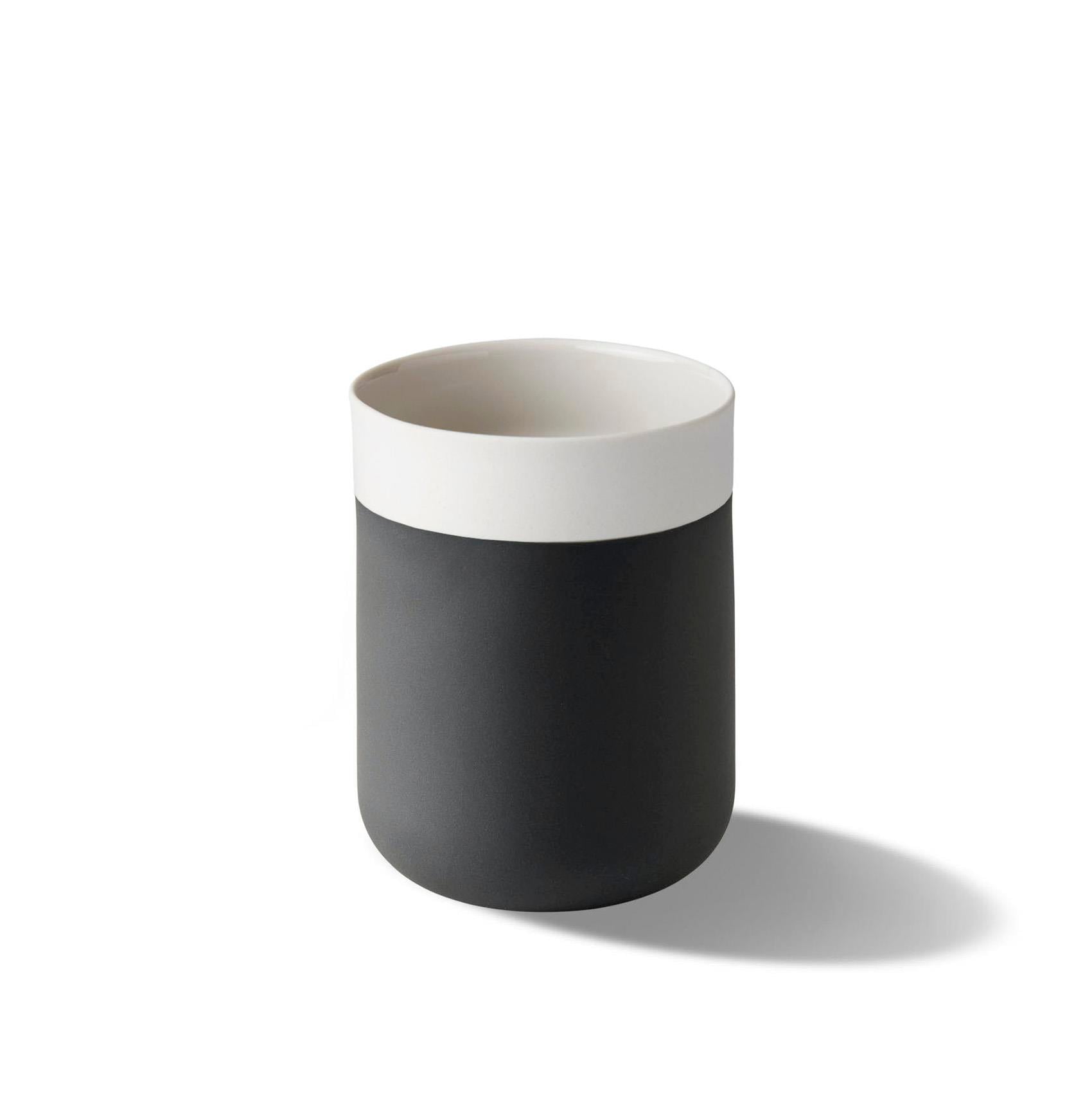 Capsule Medium Water Cup - Black&Ivory