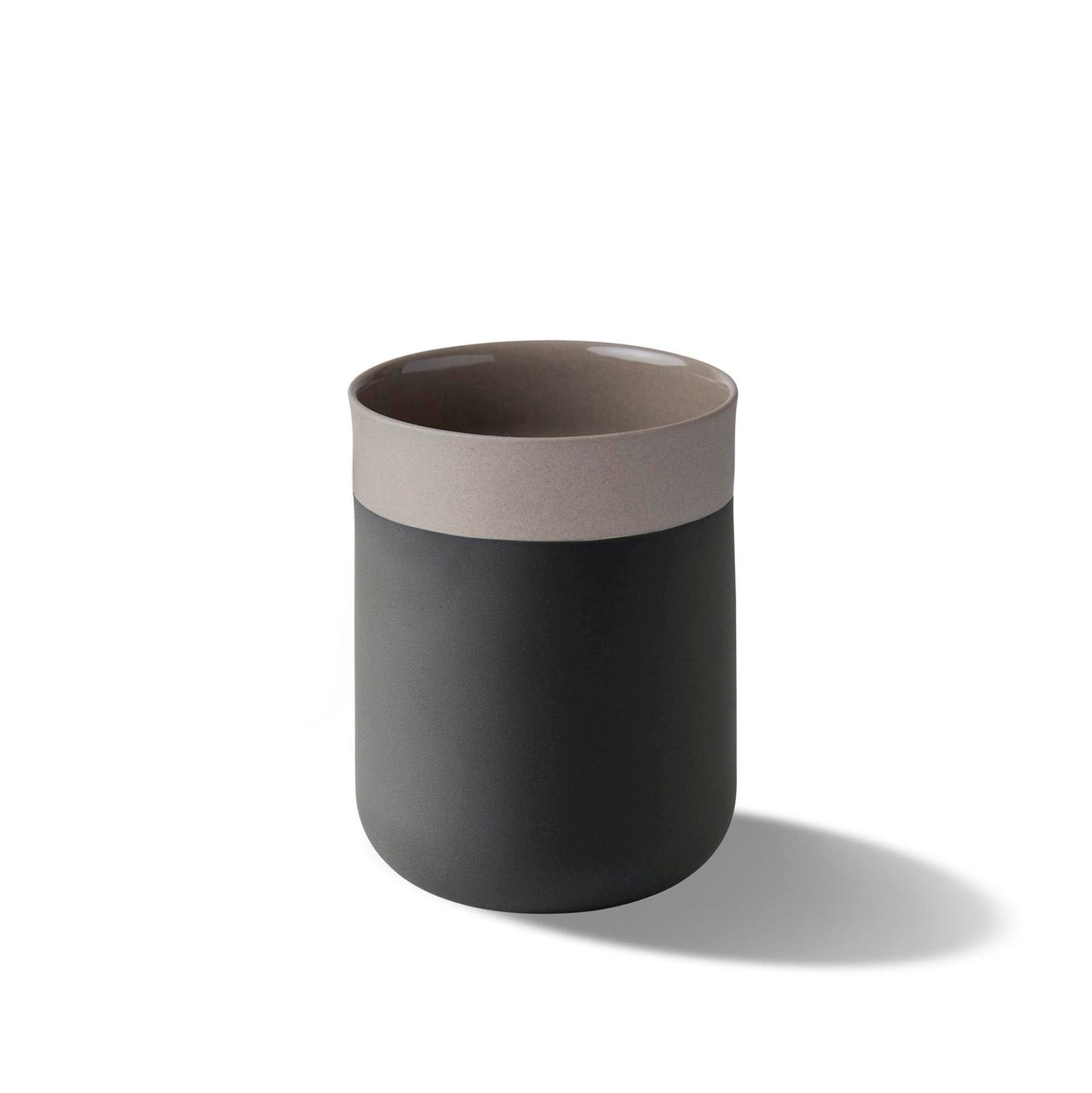 Capsule Medium Water Cup - Black&Rock