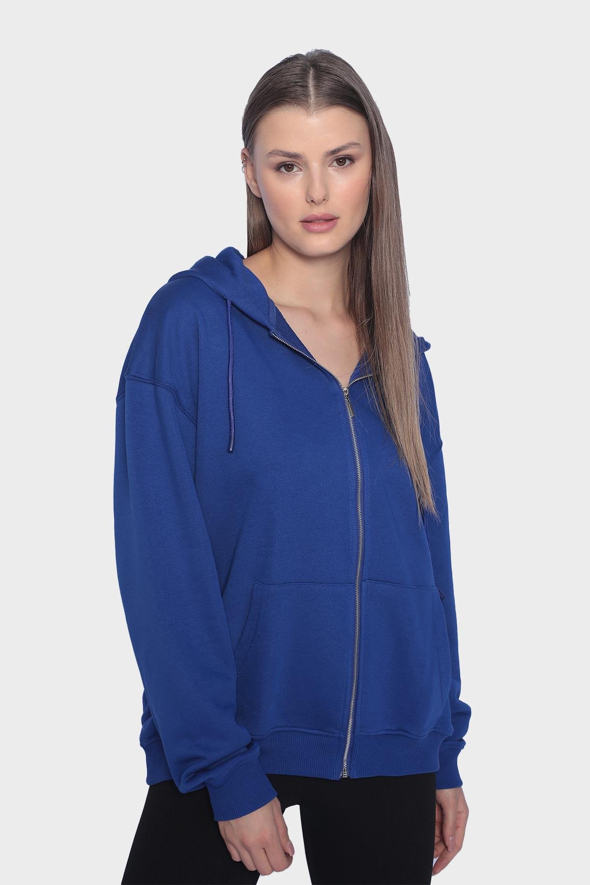 Kadın kapüşonlu, uzun kollu ve fermuarlı sweatshirt - Saks Mavi