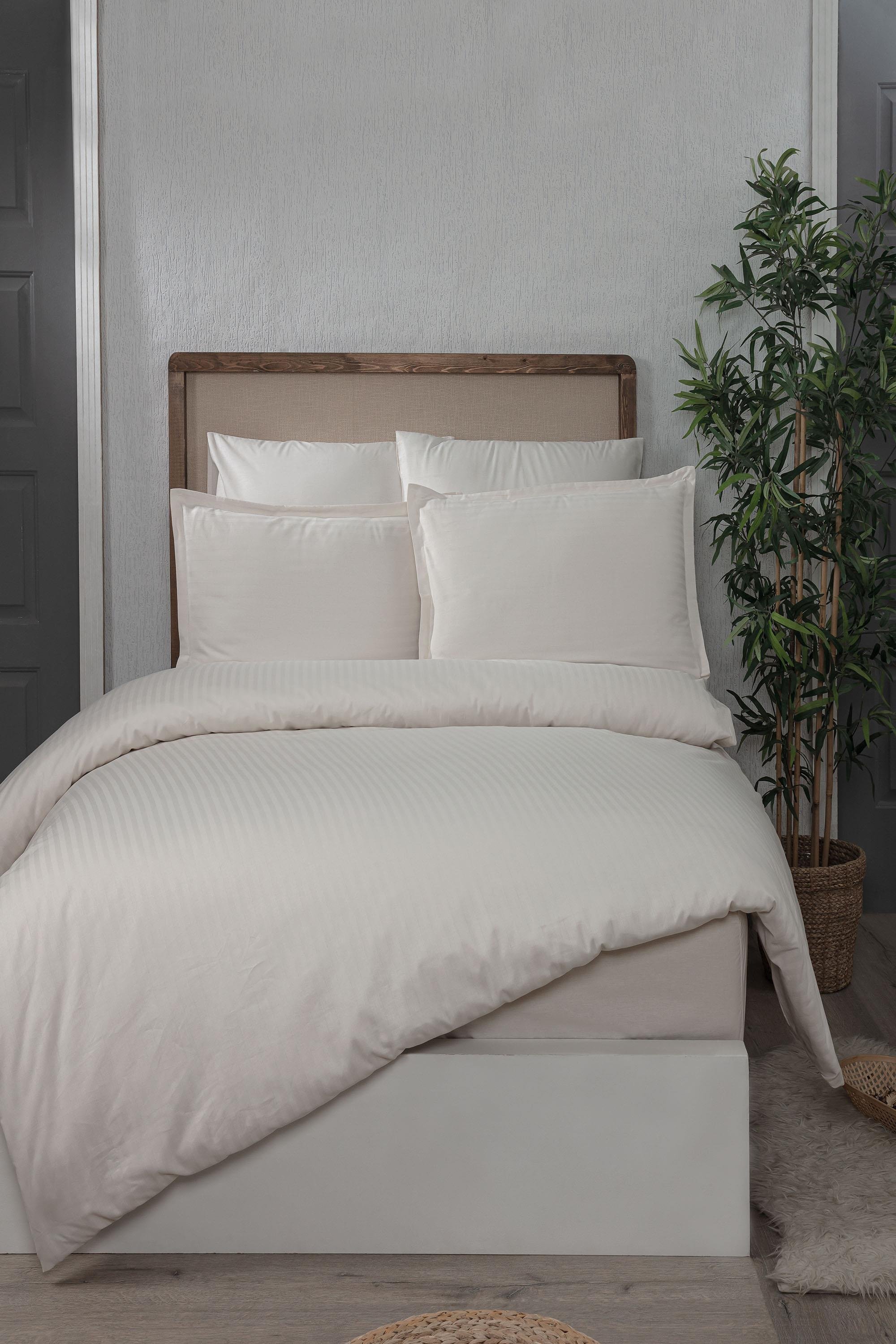 Infinity Ivory Poplin Çift Kişilik Nevresim Takımı