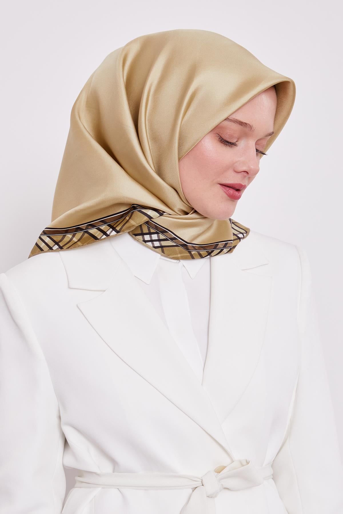エリ Mint Yeşili Ekose Kenar Twill İpek Eşarp - Levidor