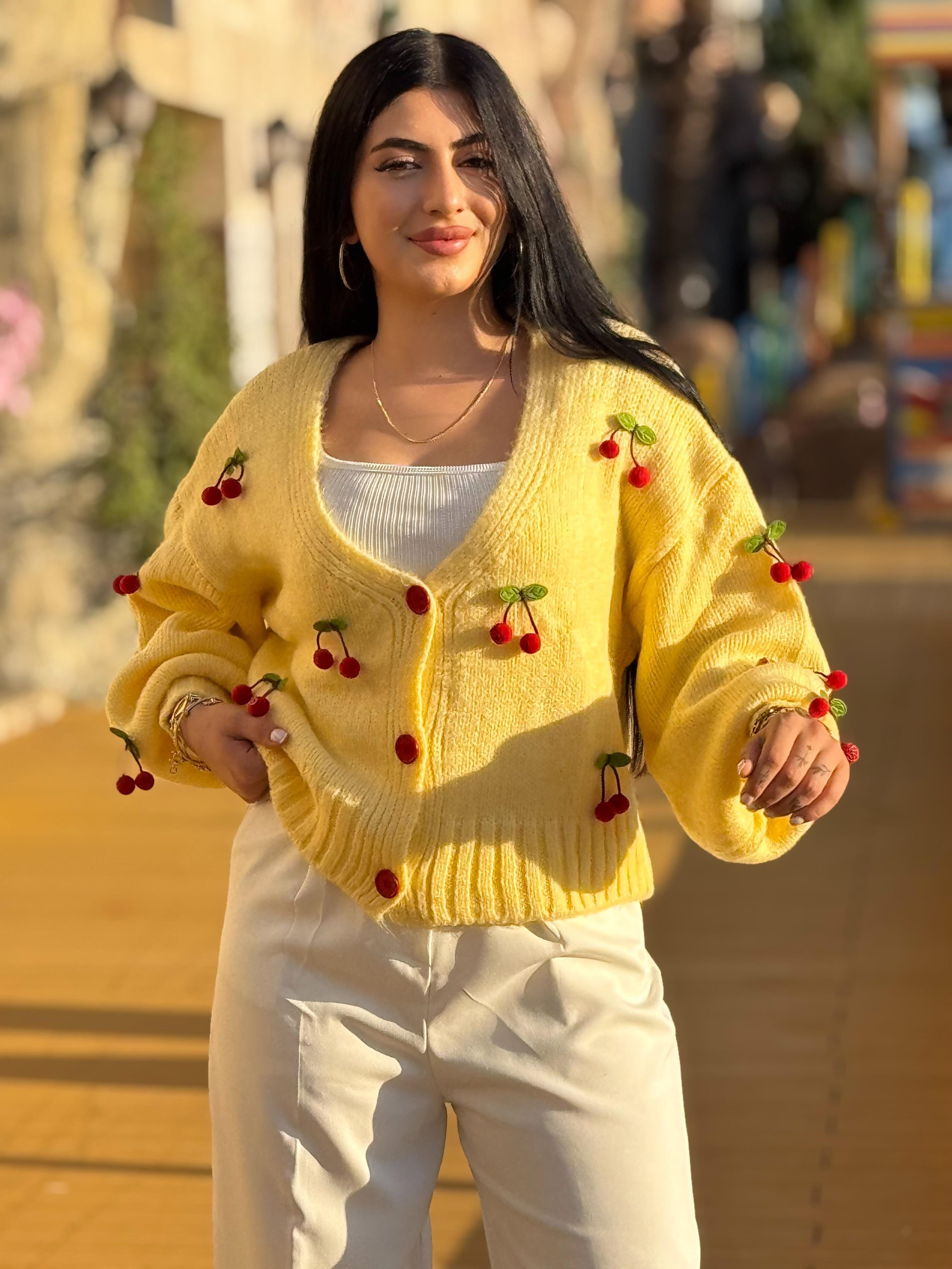 Tasarım Kirazlı Hırka Sarı