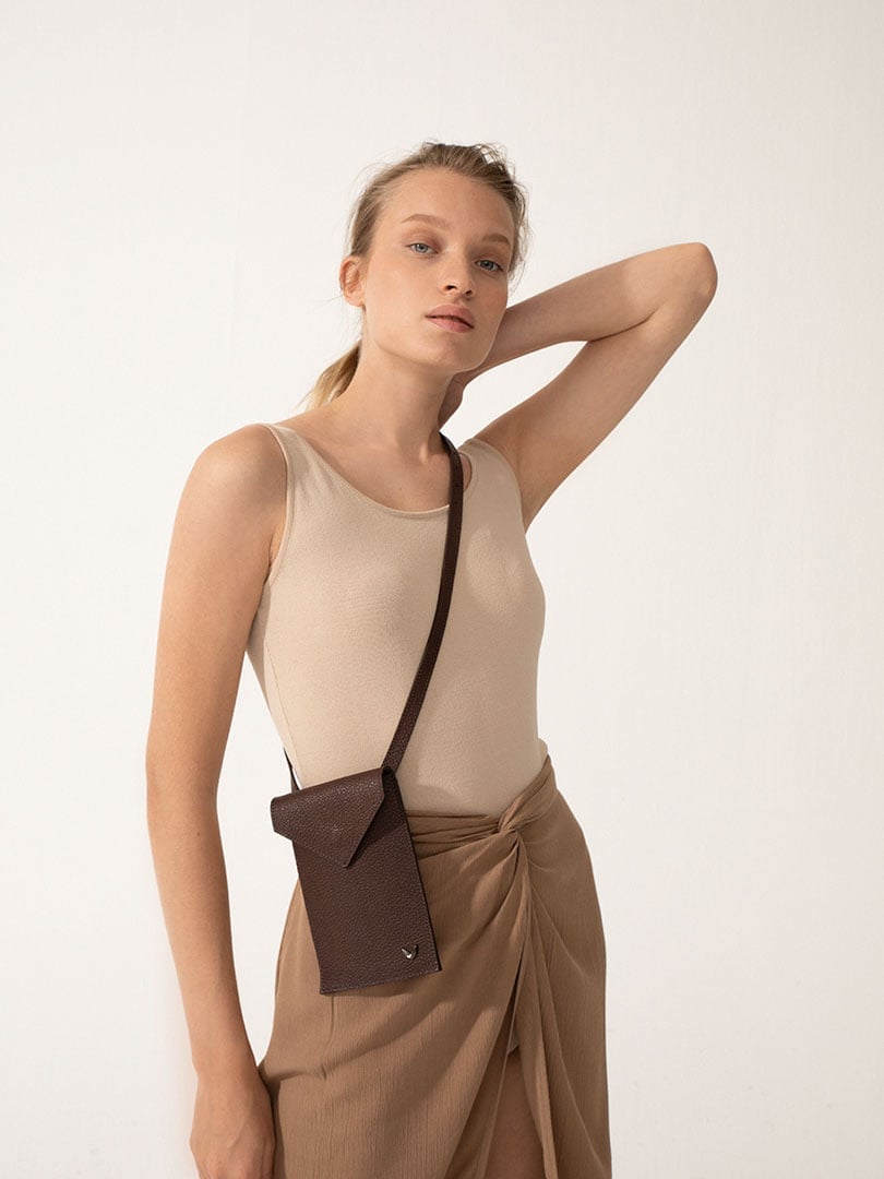 Textured Leather Belt-Bag - Brown - Rivus