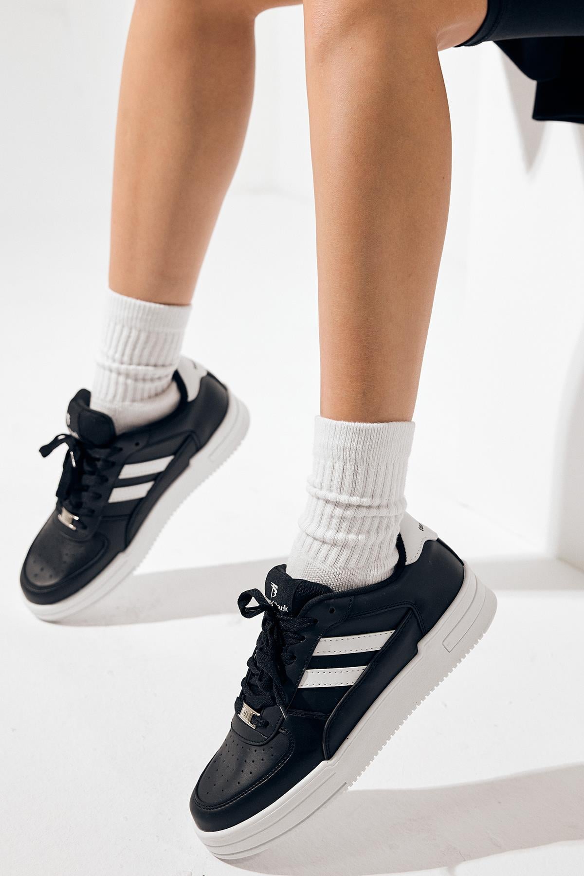 その他 Single Advabced Footbed tyo Termo Taban Yanı Çizgili Bağcıklı Unisex Siyah Beyaz Spor Ayakkabı