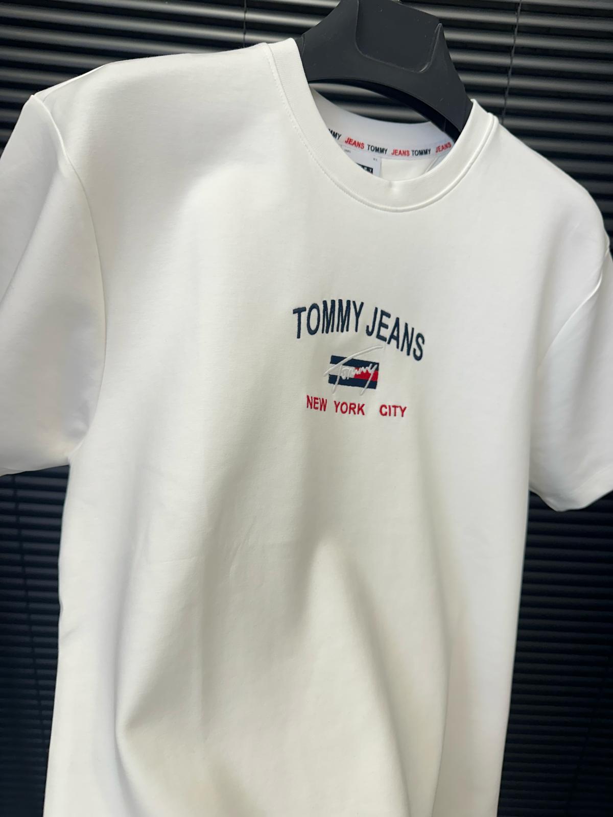 Nakış Marka Yazılı T-Shirt