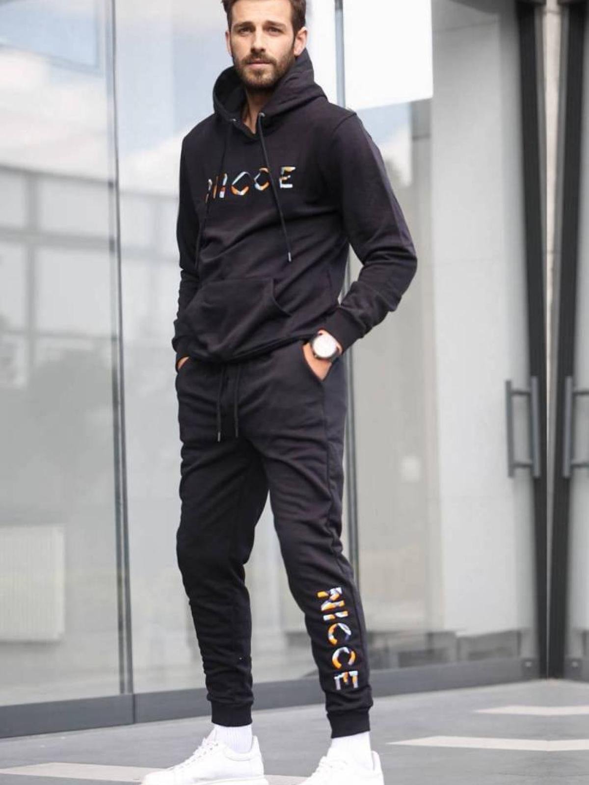 Men hooded printed sweatsuit wholesale Black color Wholesale Tracksuit Set