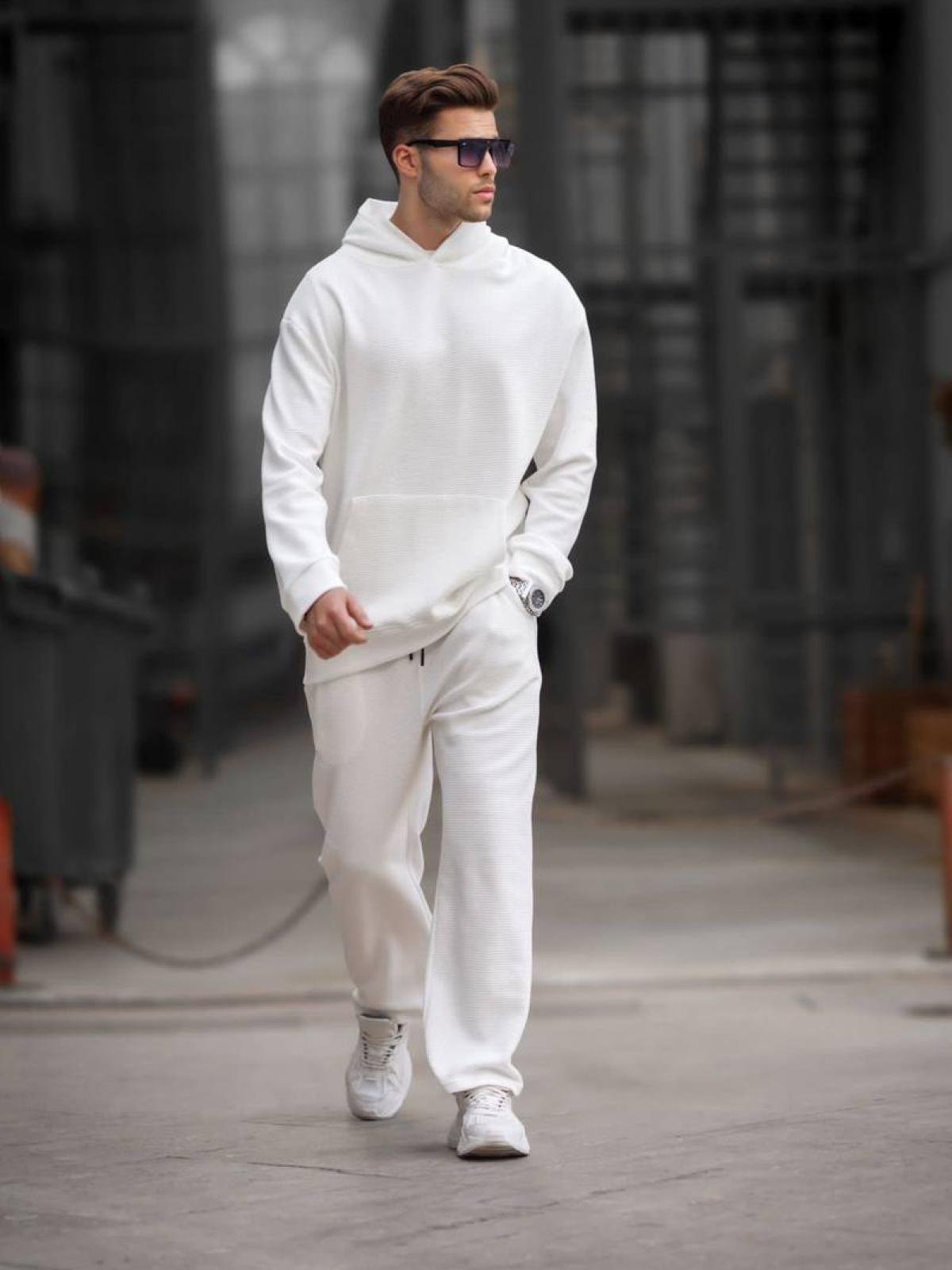 Men hooded sweatsuit wholesale White color Wholesale Clothing