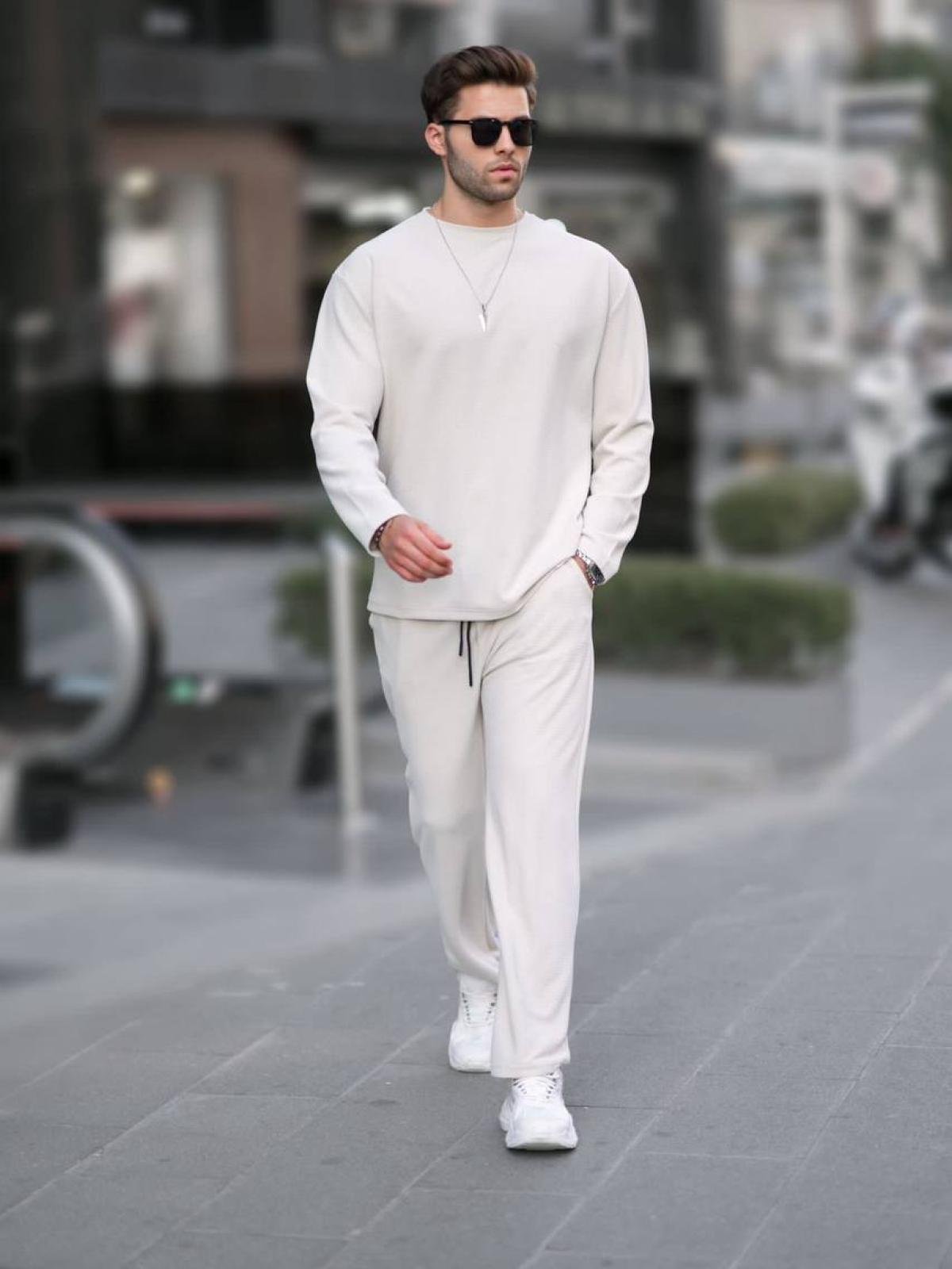 Men sweatshirt and pants set wholesale Cream color From Turkey