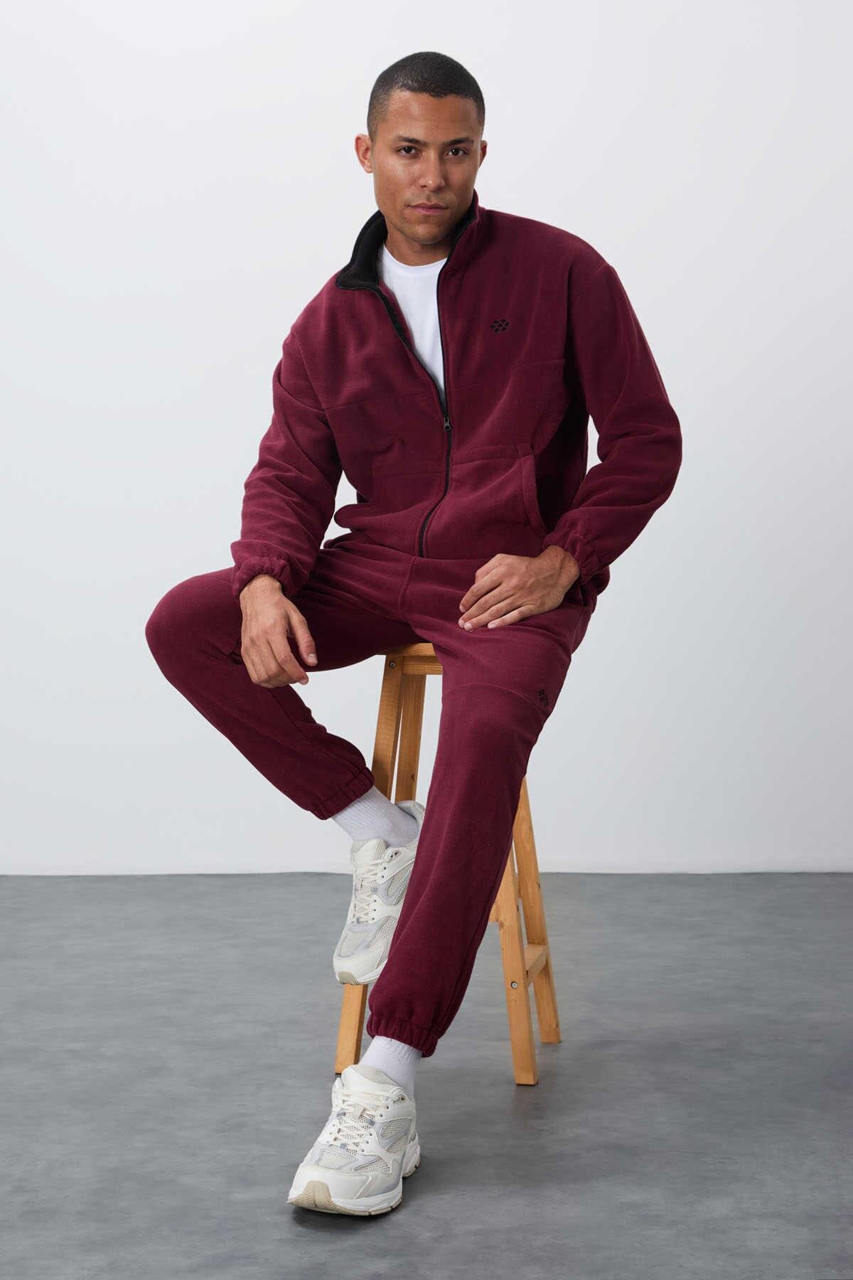 Wholesale Men Bordeaux Comfort Fit Basic Fleece Tracksuit Set Wholesale Tracksuit Set