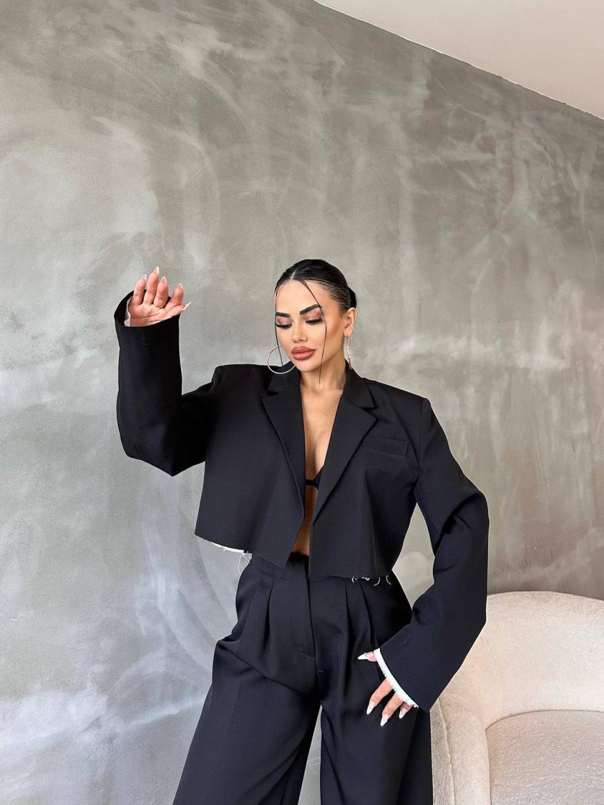 Women's cropped pantsuit discount