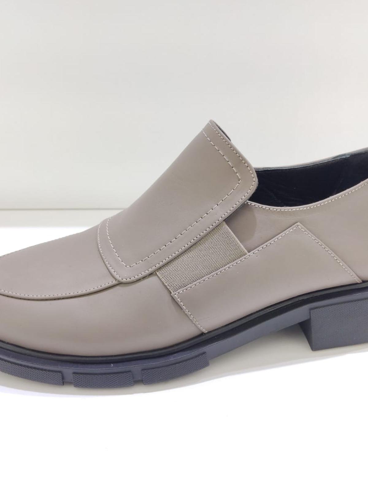 Women leather loafers wholesale Stone color | From Turkey