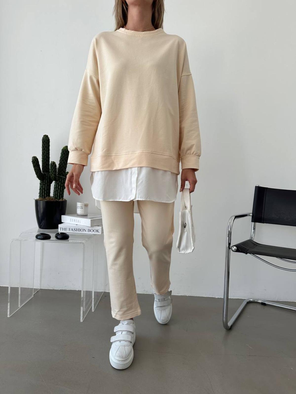 Women sweatshirt and pants set wholesale Cream color Wholesale Tracksuit Set
