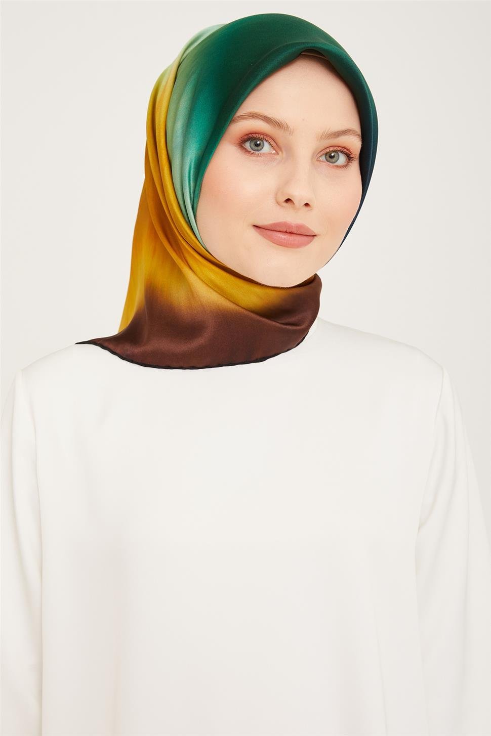 Armine Sura İpek Eşarp 23Ka9051 09