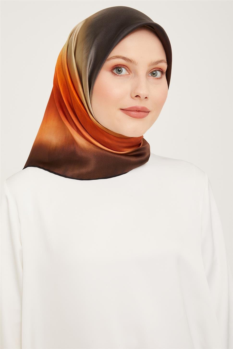 Armine Sura İpek Eşarp 23Ka9051 31