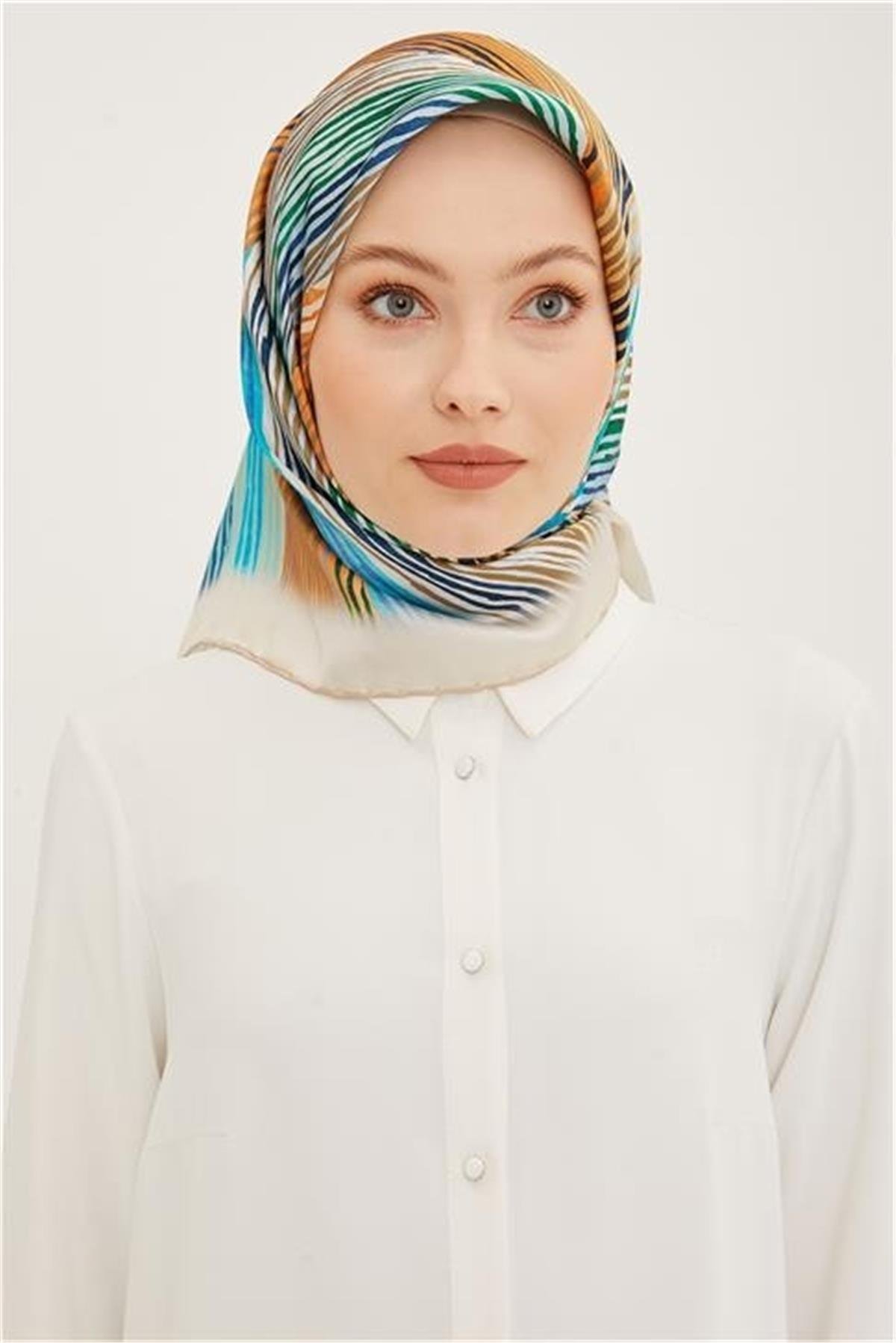 Armine Sura İpek Eşarp 23Ya8955 37