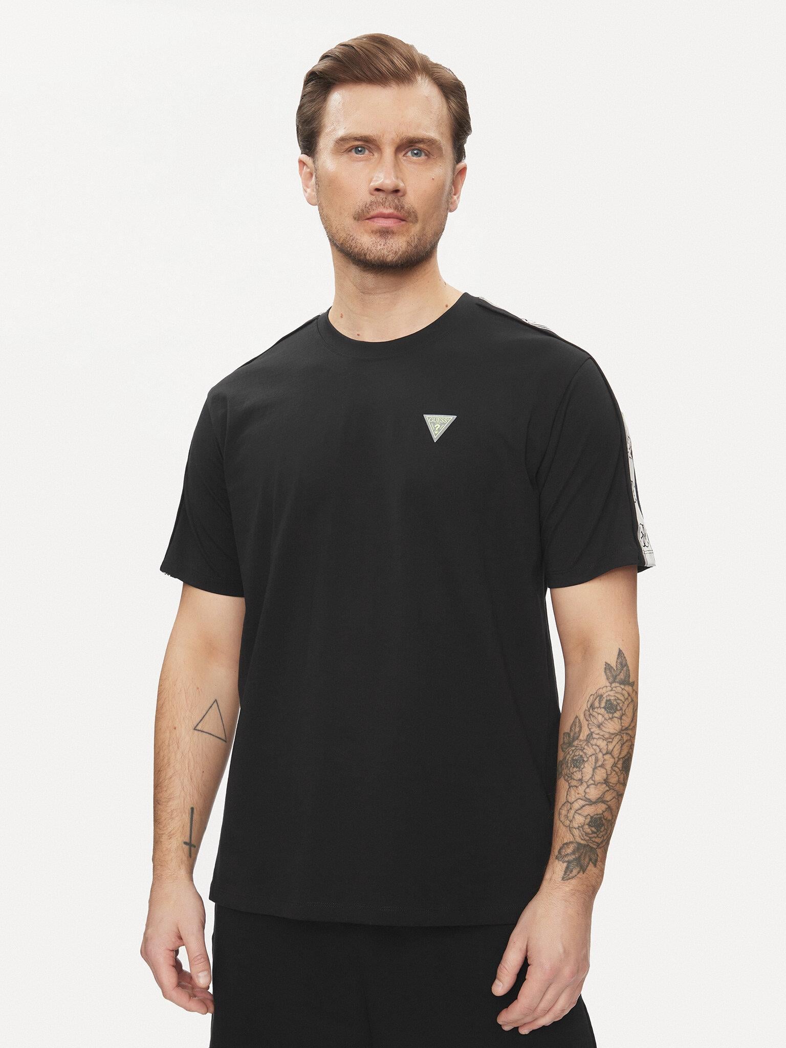 GUESS T-Shirt - Z4GI12 I3Z14-JBLK | Wejaar