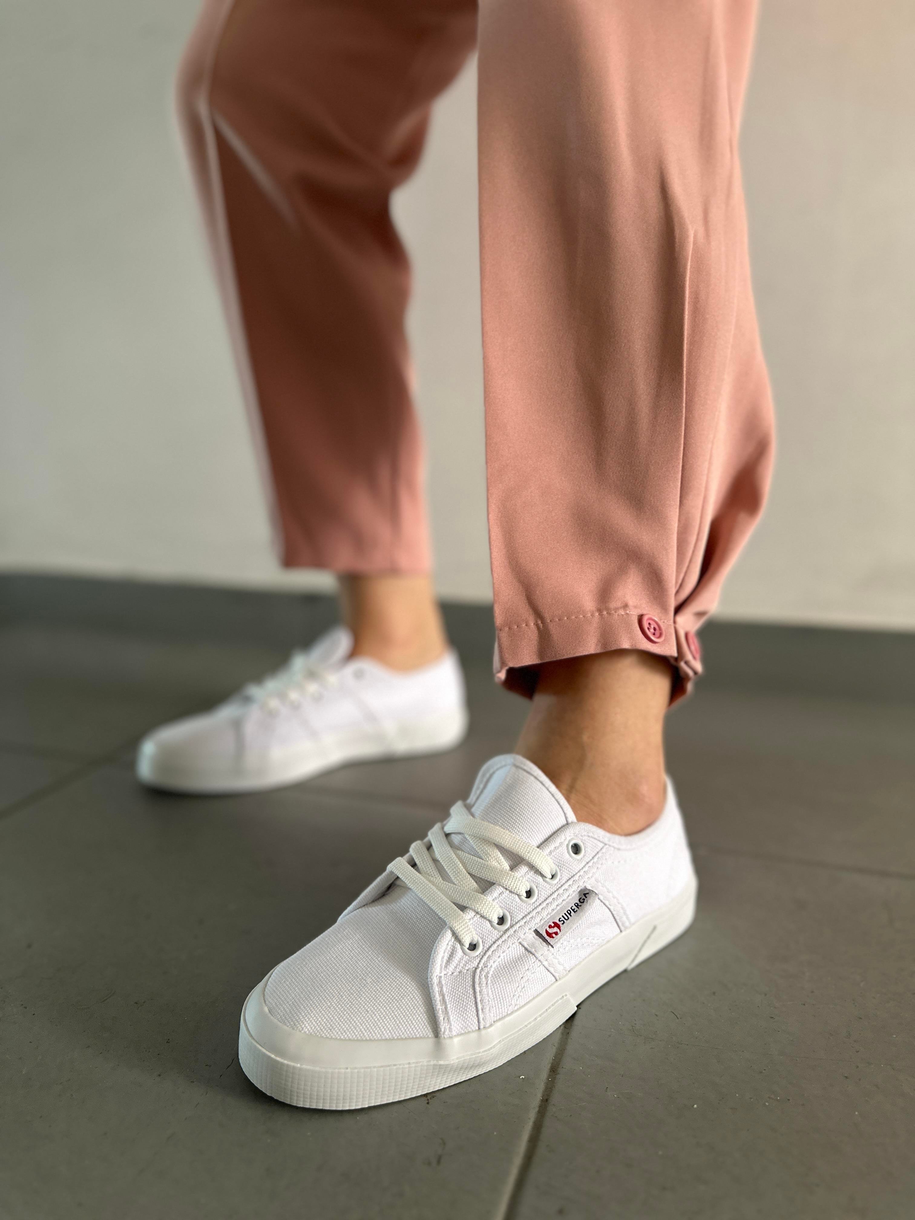 Beyaz superga
