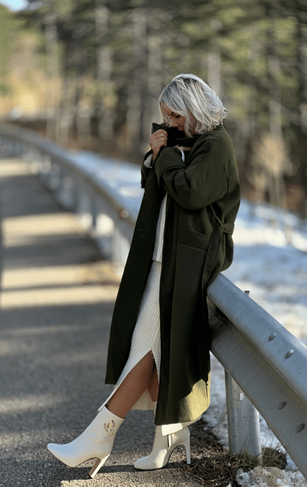 Kadın Oversize Kemerli Uzun Astarlı Kaşe Kaban | Burcu Paker Kaban Modelleri