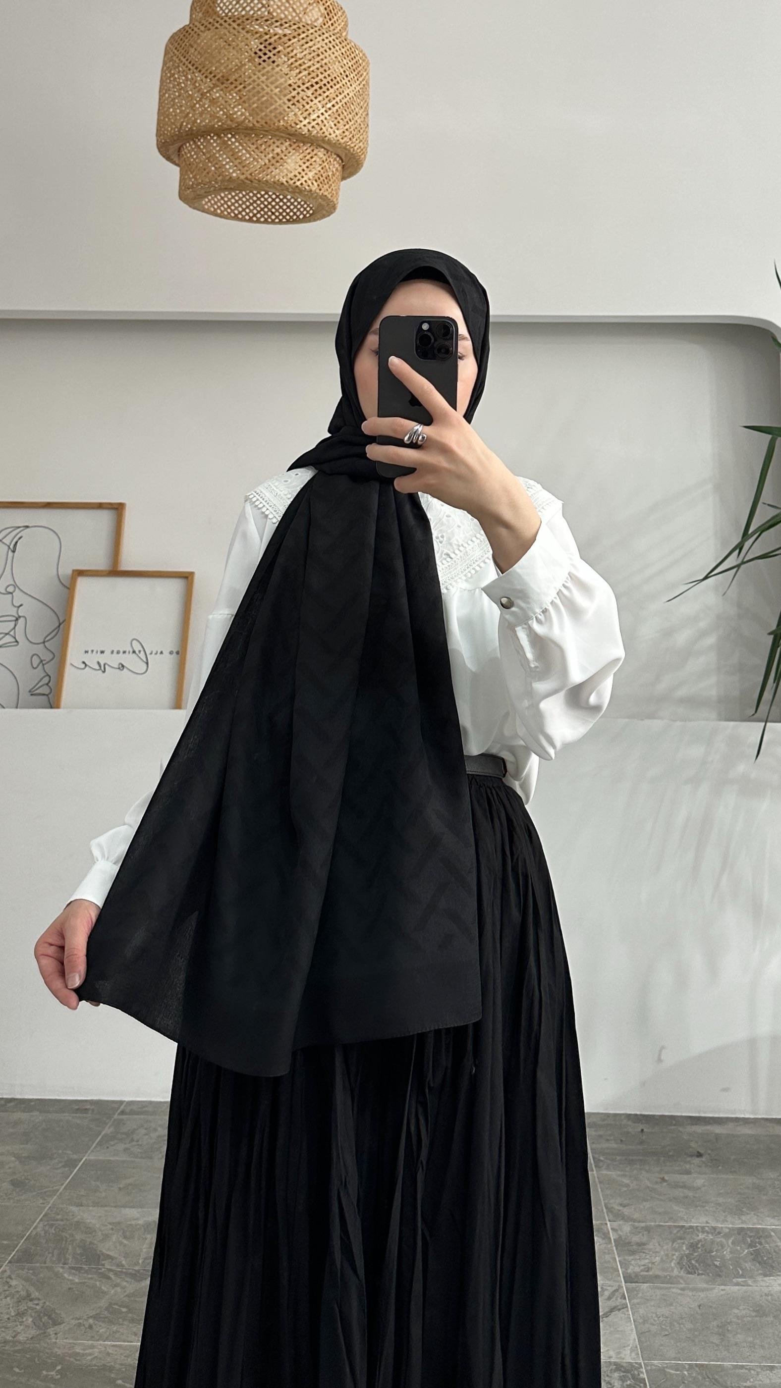 Çift Taraflı Geometrik Desen Siyah Pamuk Şal