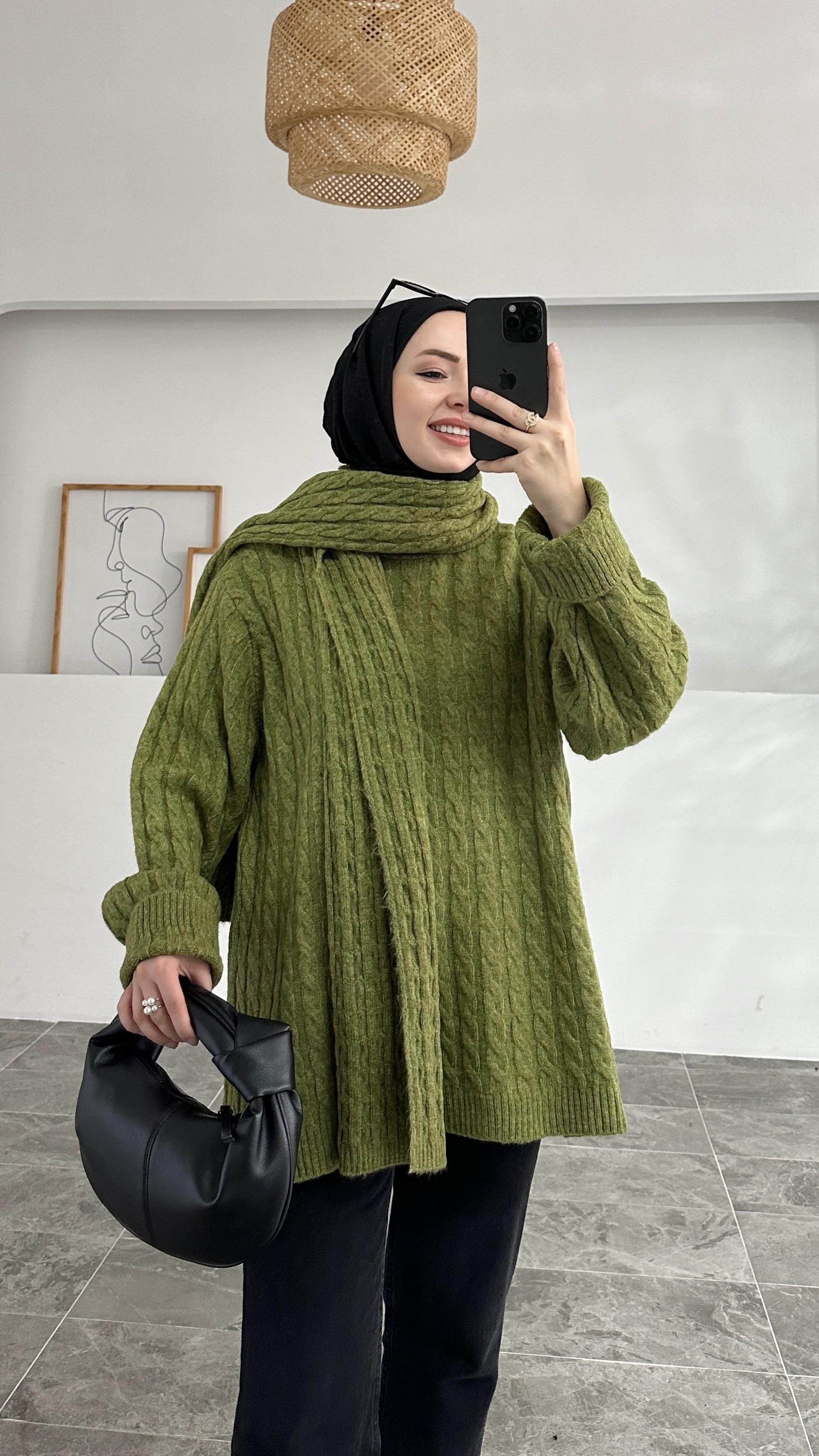Semiramis Premium Örgü Desen Yeşil Atkılı Kazak