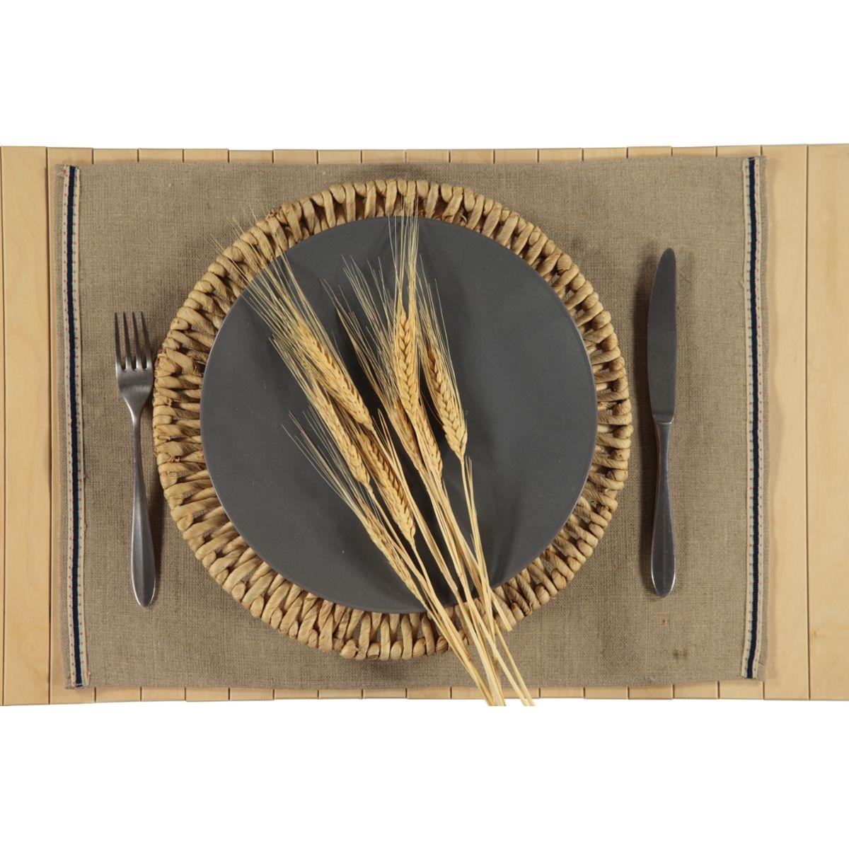 BY138 Table Mat Natural