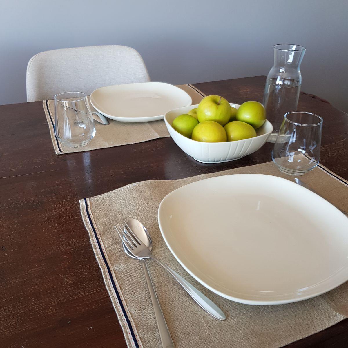 BY138 Table Mat Natural