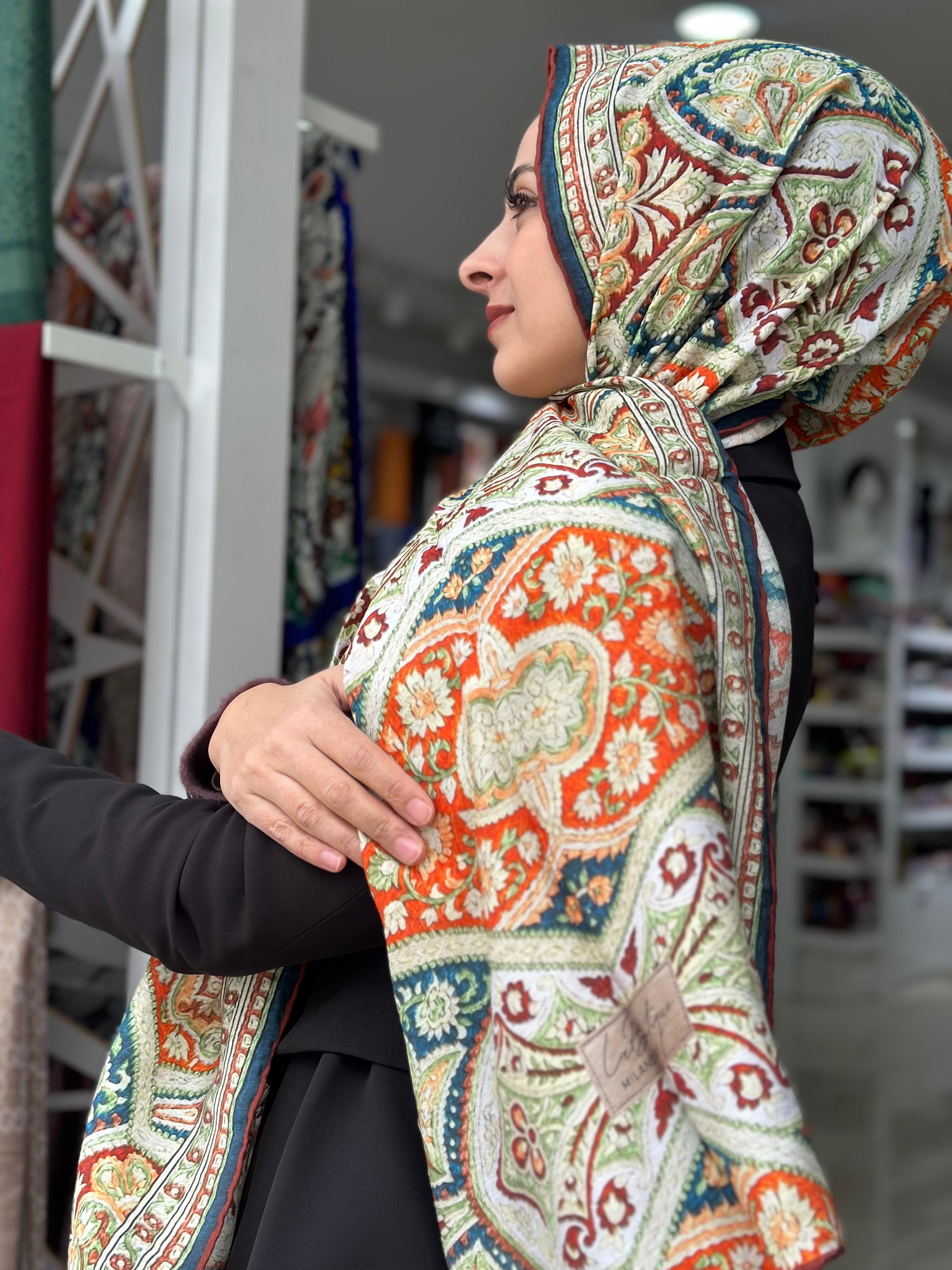 La Boutique Desenli Güz Şal 2408-02