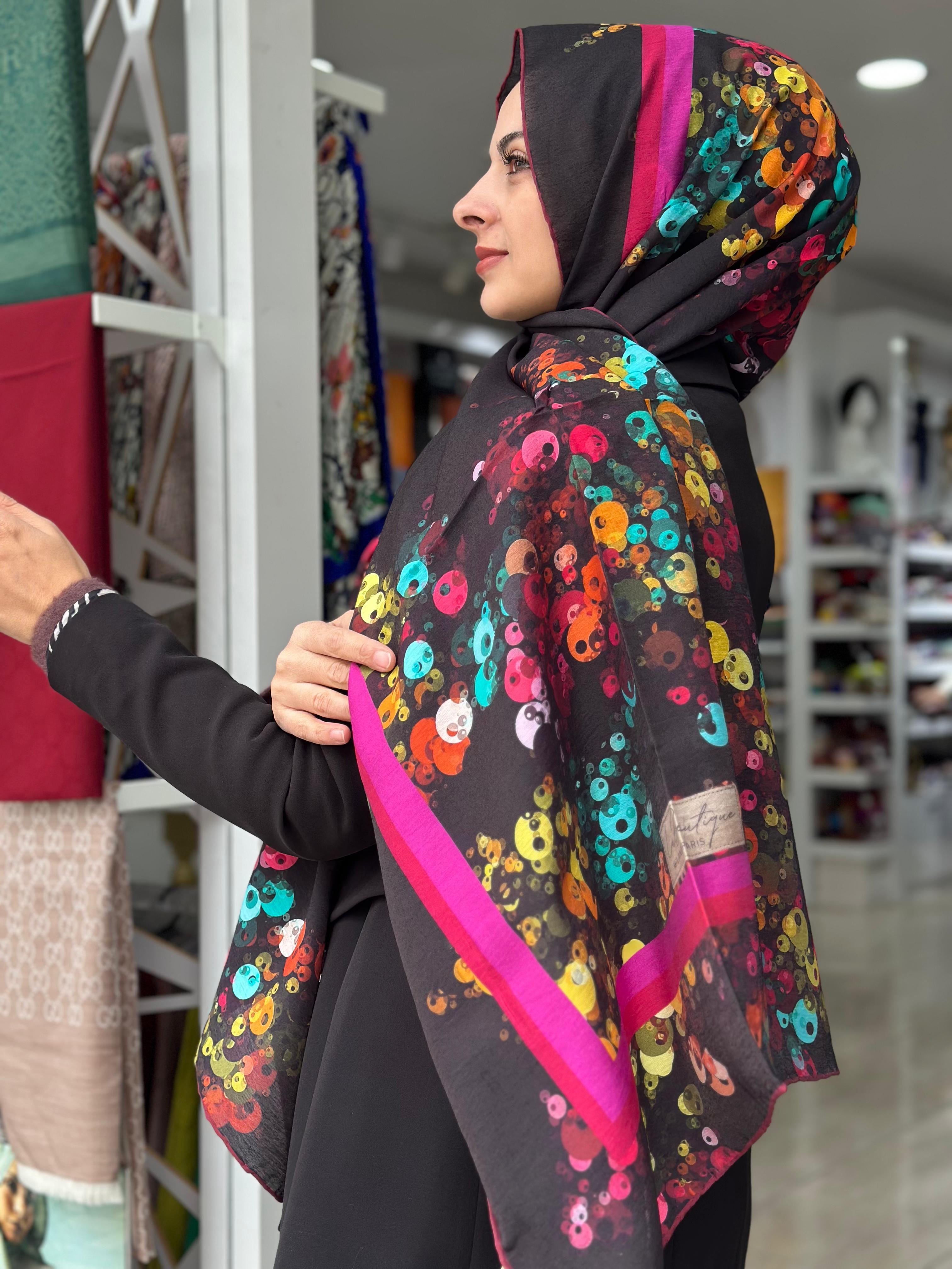La Boutique Desenli Güz Şal 2411-01