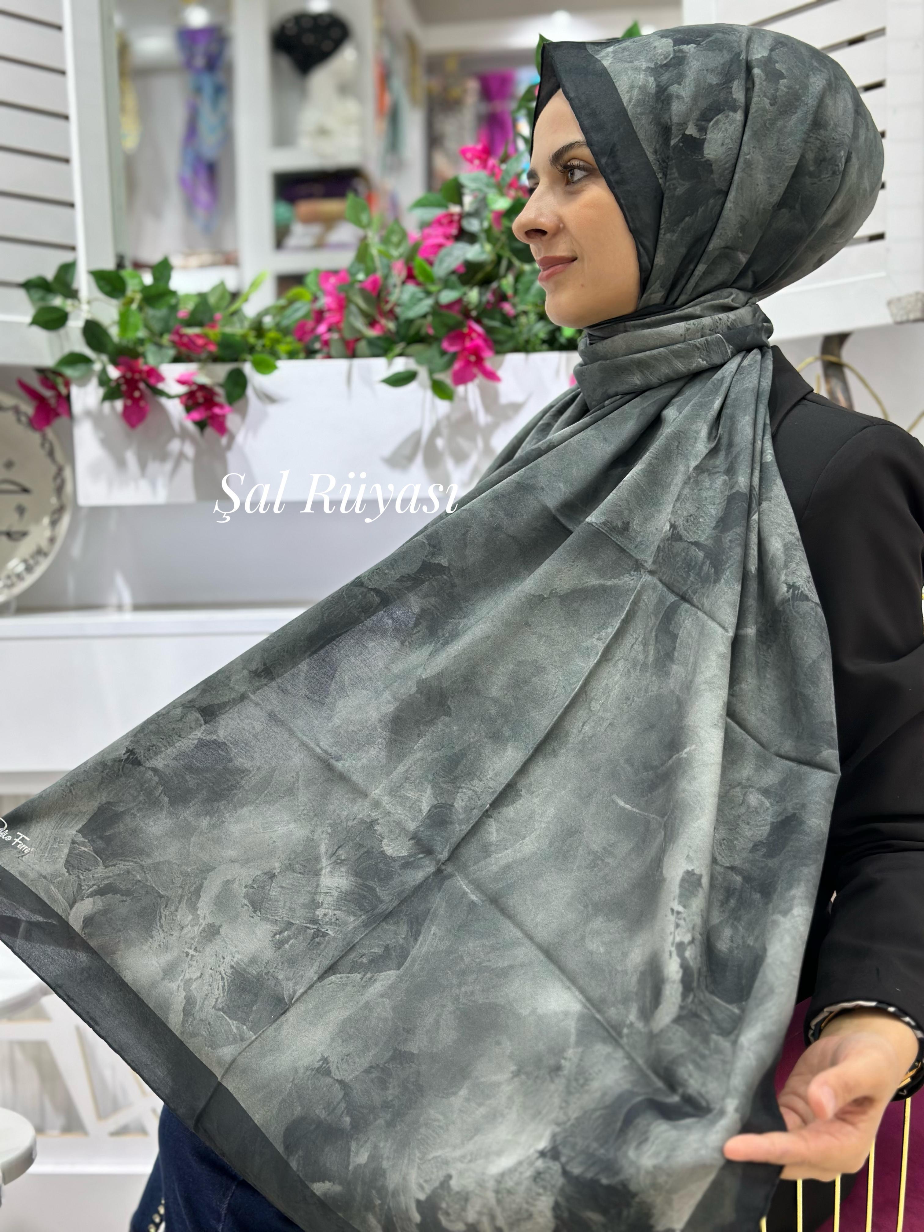 Pablio Ferre Cam Kırığı Siyah Rengi