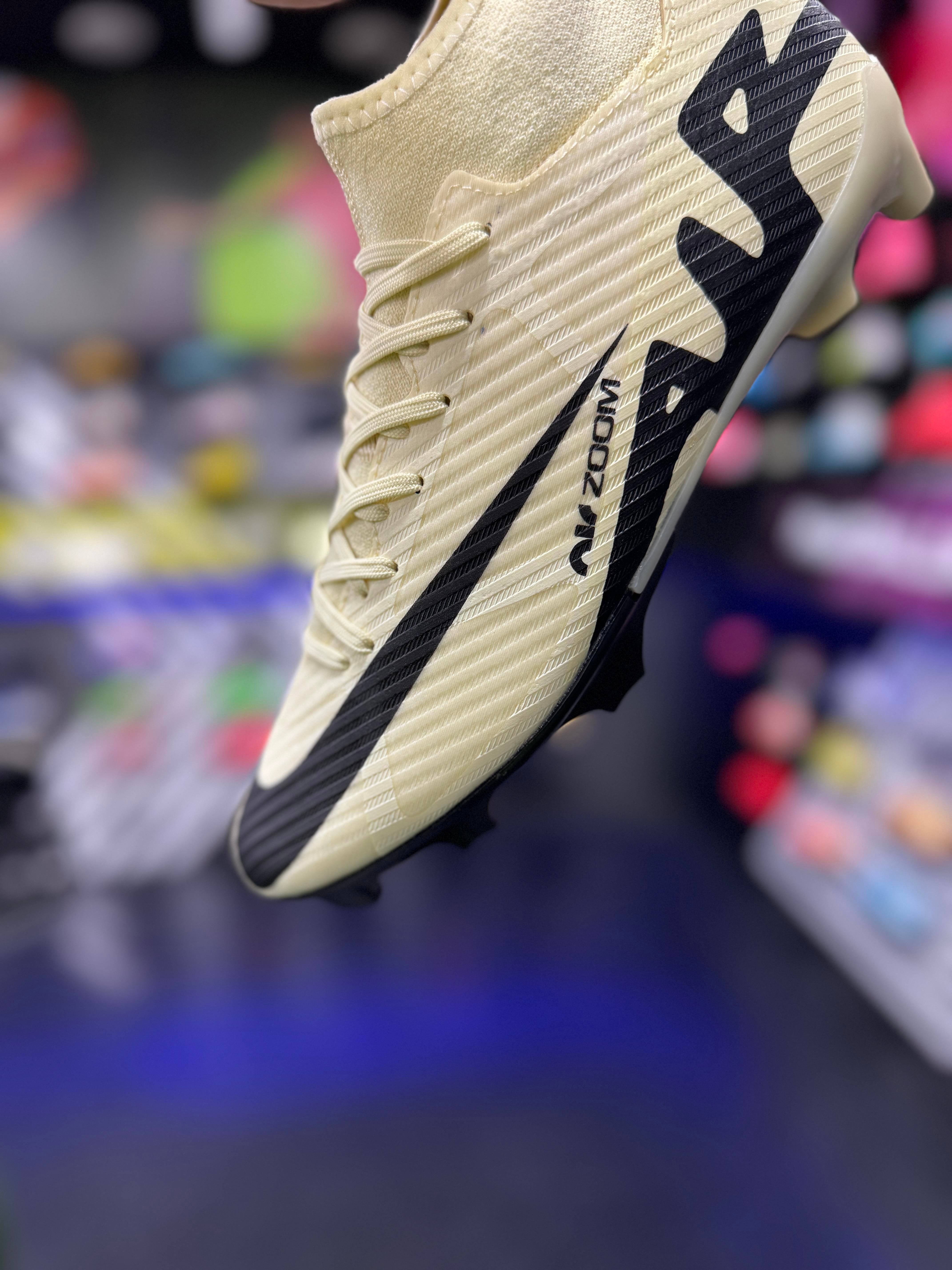 Air Zoom Superfly Pro