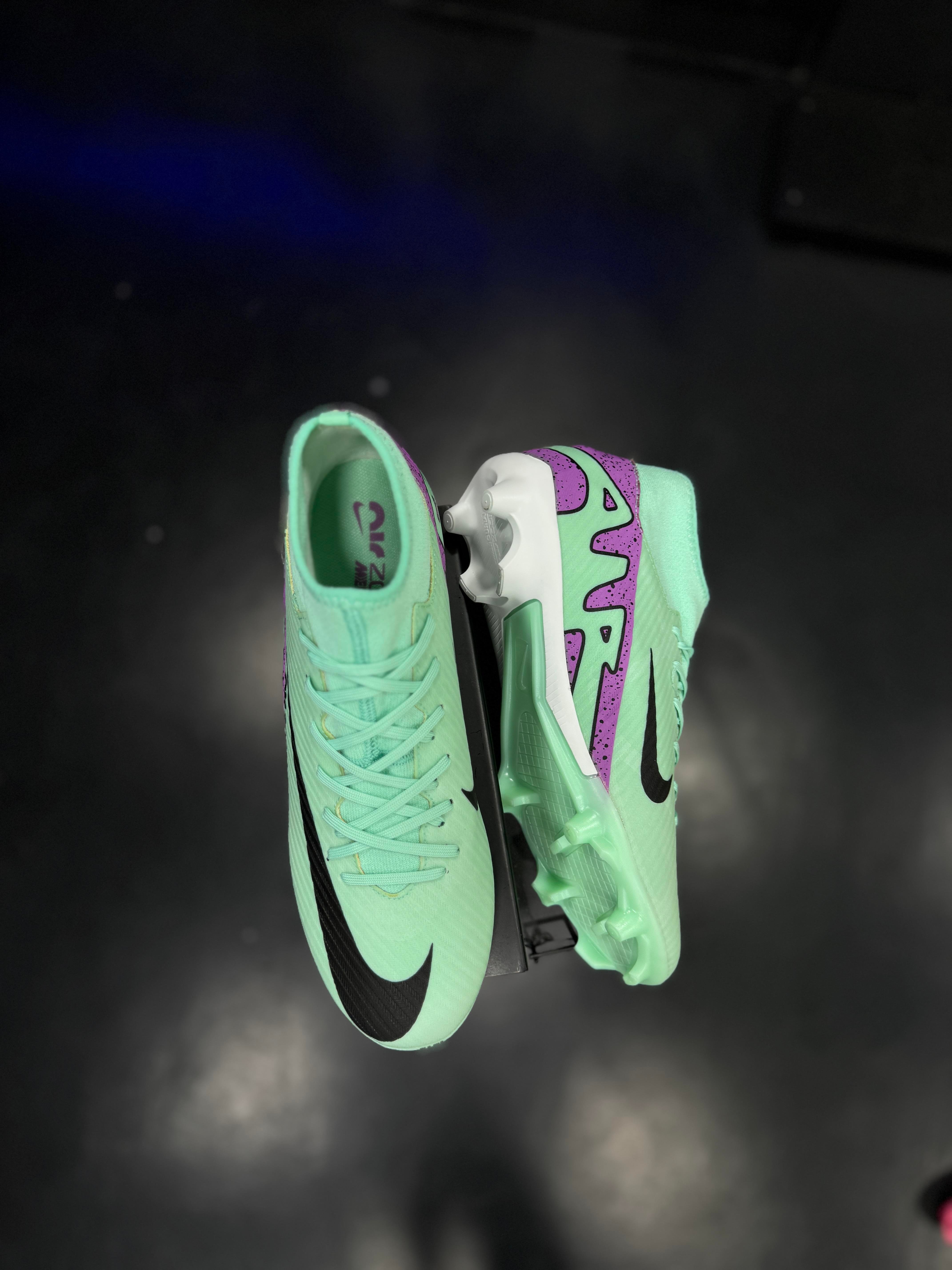 Air Zoom Superfly Pro