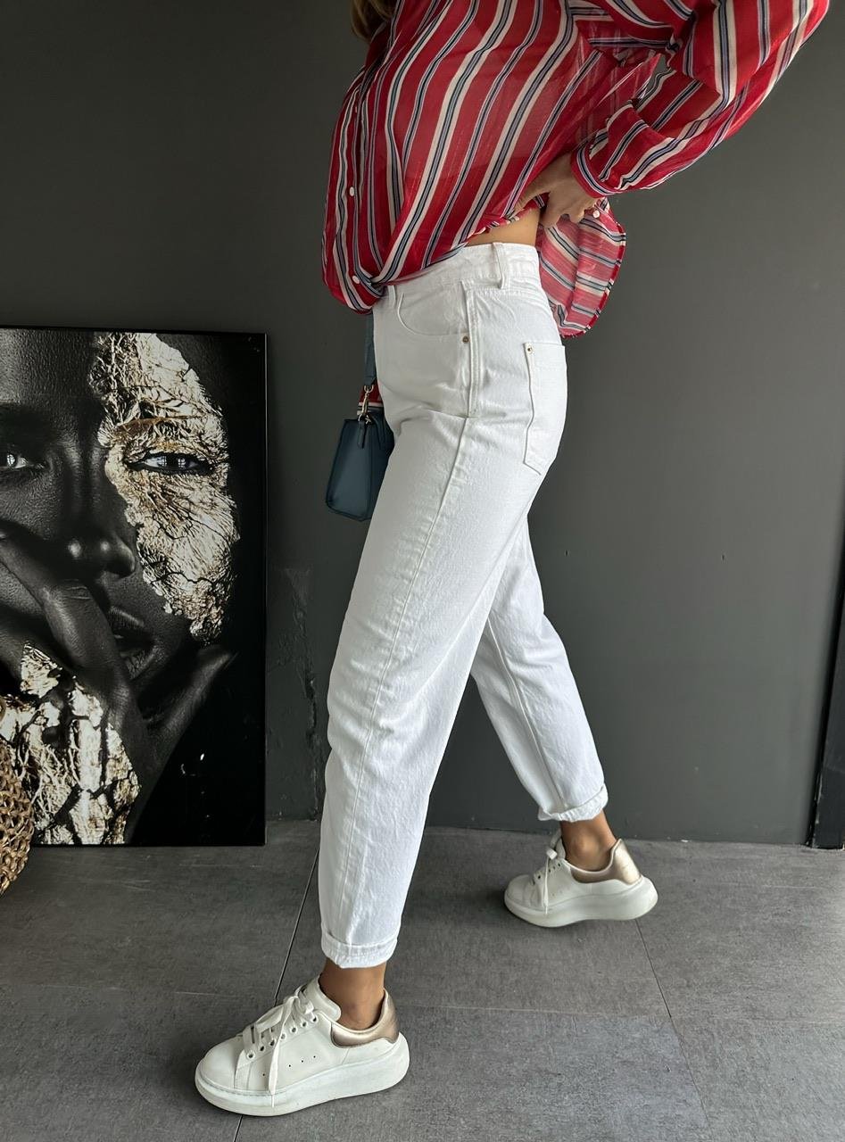 Beyaz Orijinal Mom Jean | Zerrin Can